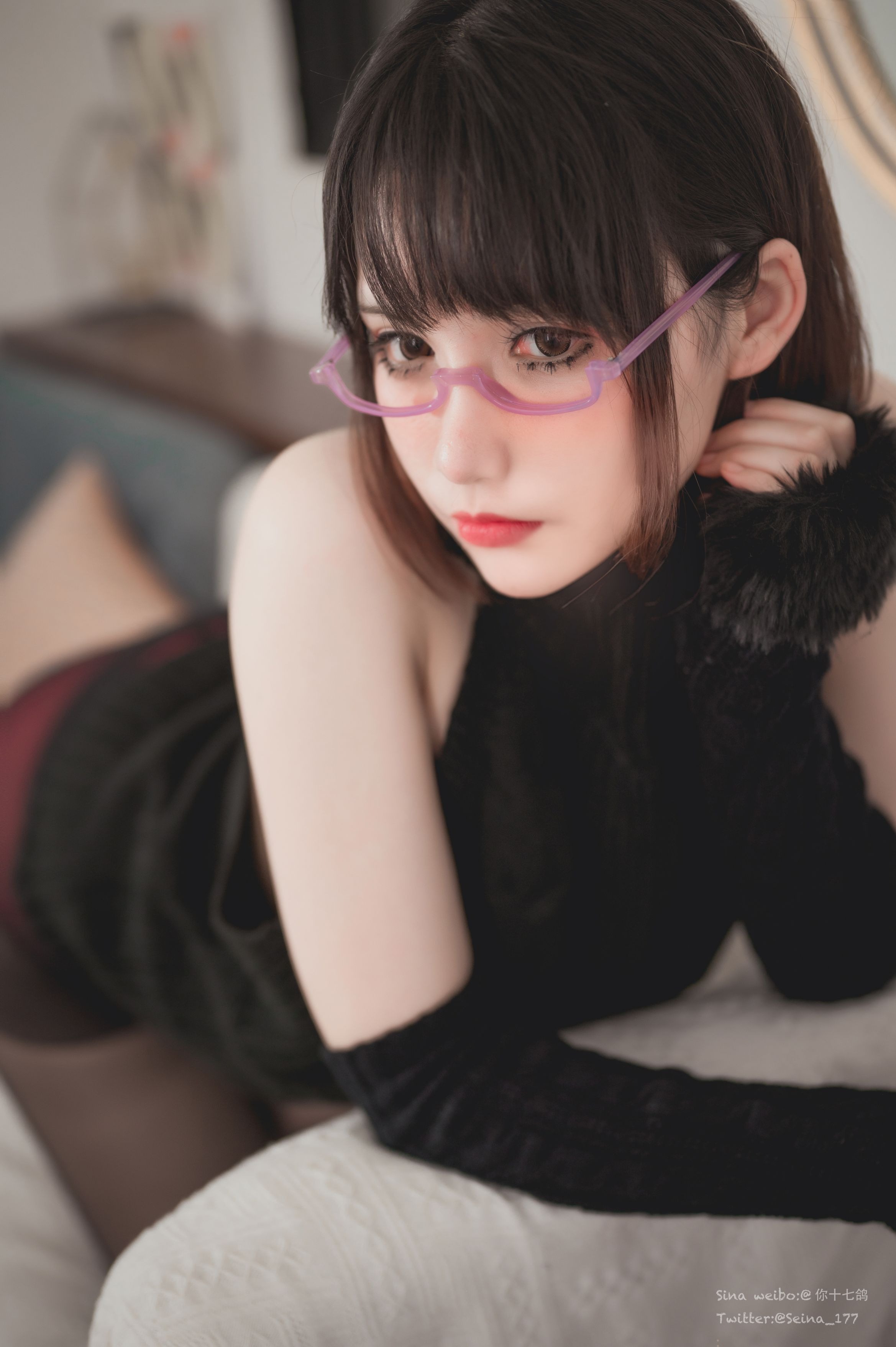 你十七鸽 - 宿醉毛衣 [41P-291MB] 33