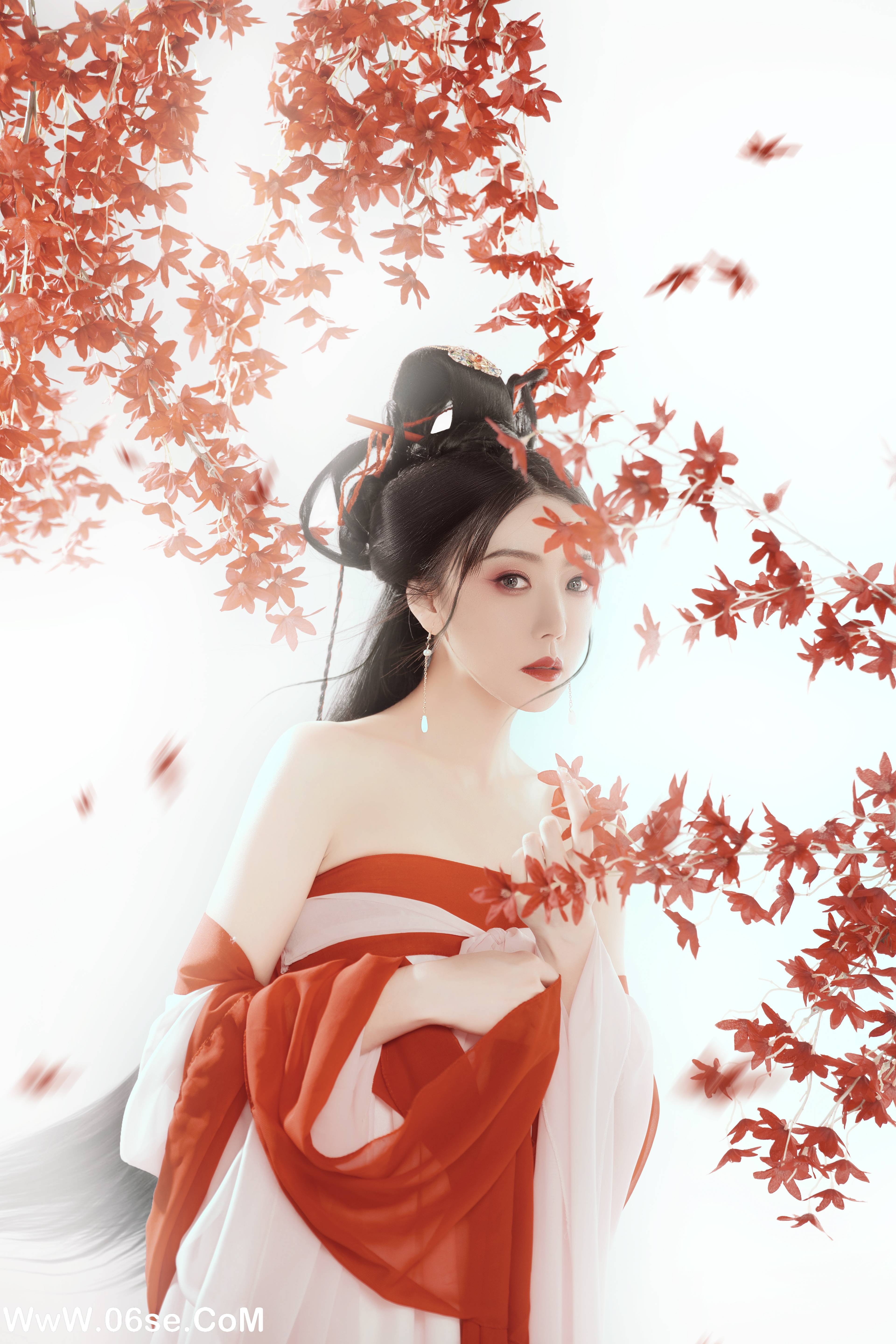 图片[18]-[YITUYU艺图语]2022.12.21 枫叶飘红 雪宝[21+1P／168MB]-六色网