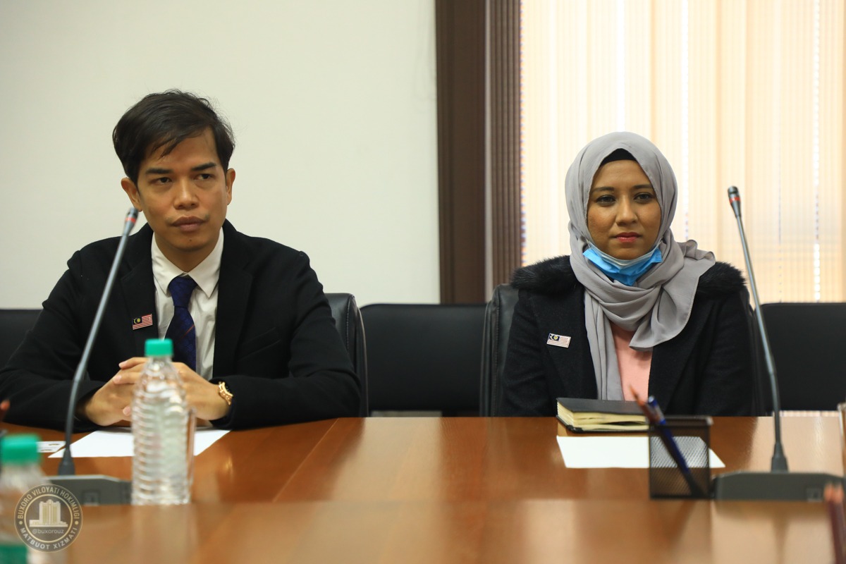 Бухорода электромобиль сотиш шахобчаси очилади