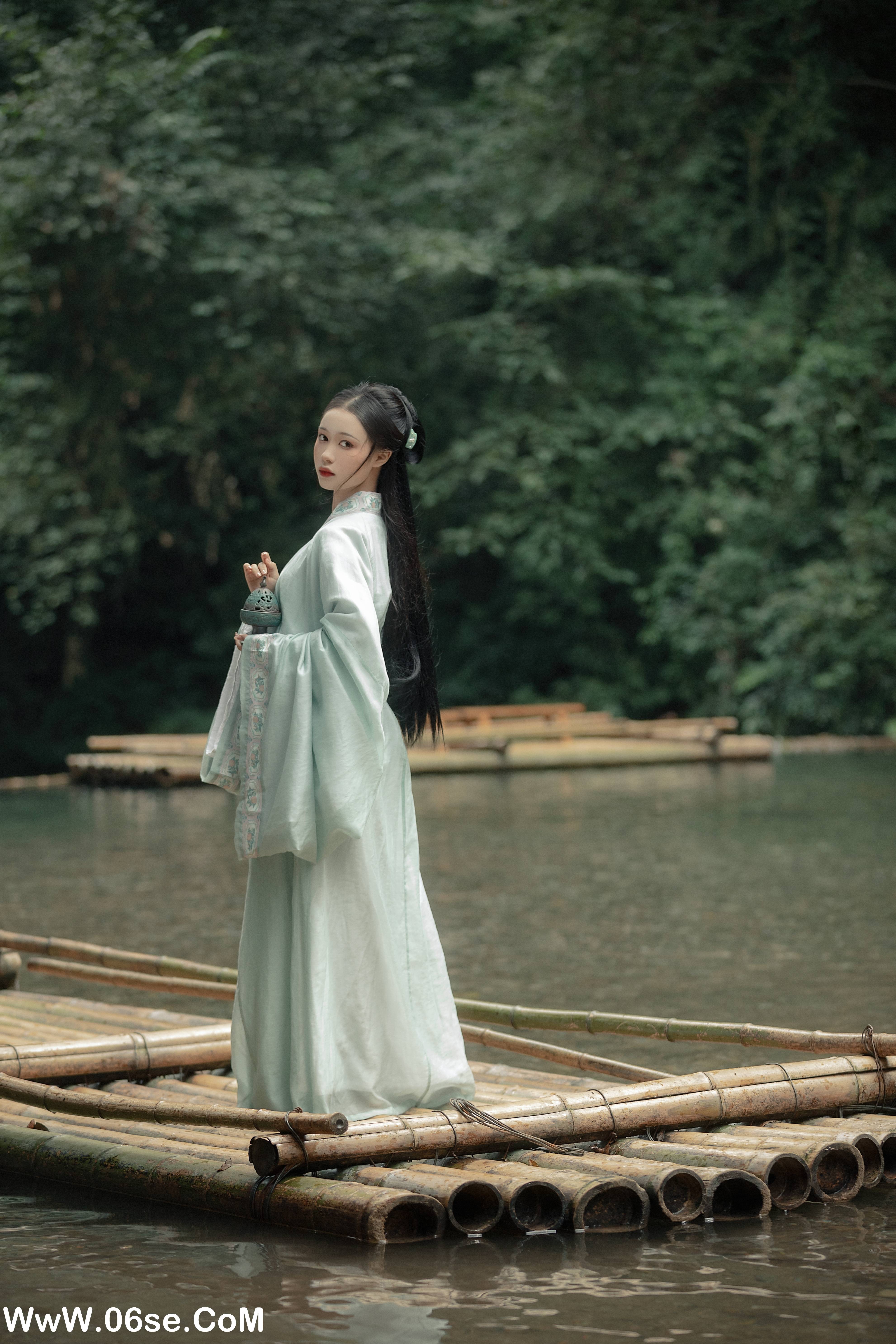 图片[4]-[YITUYU艺图语]2022.08.22 轻舟 梨一依[20+1P／282MB]-六色网