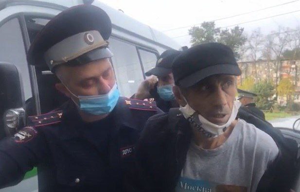 В Хабаровске задержан гражданин, распыливший на полицейских перцовый баллончик