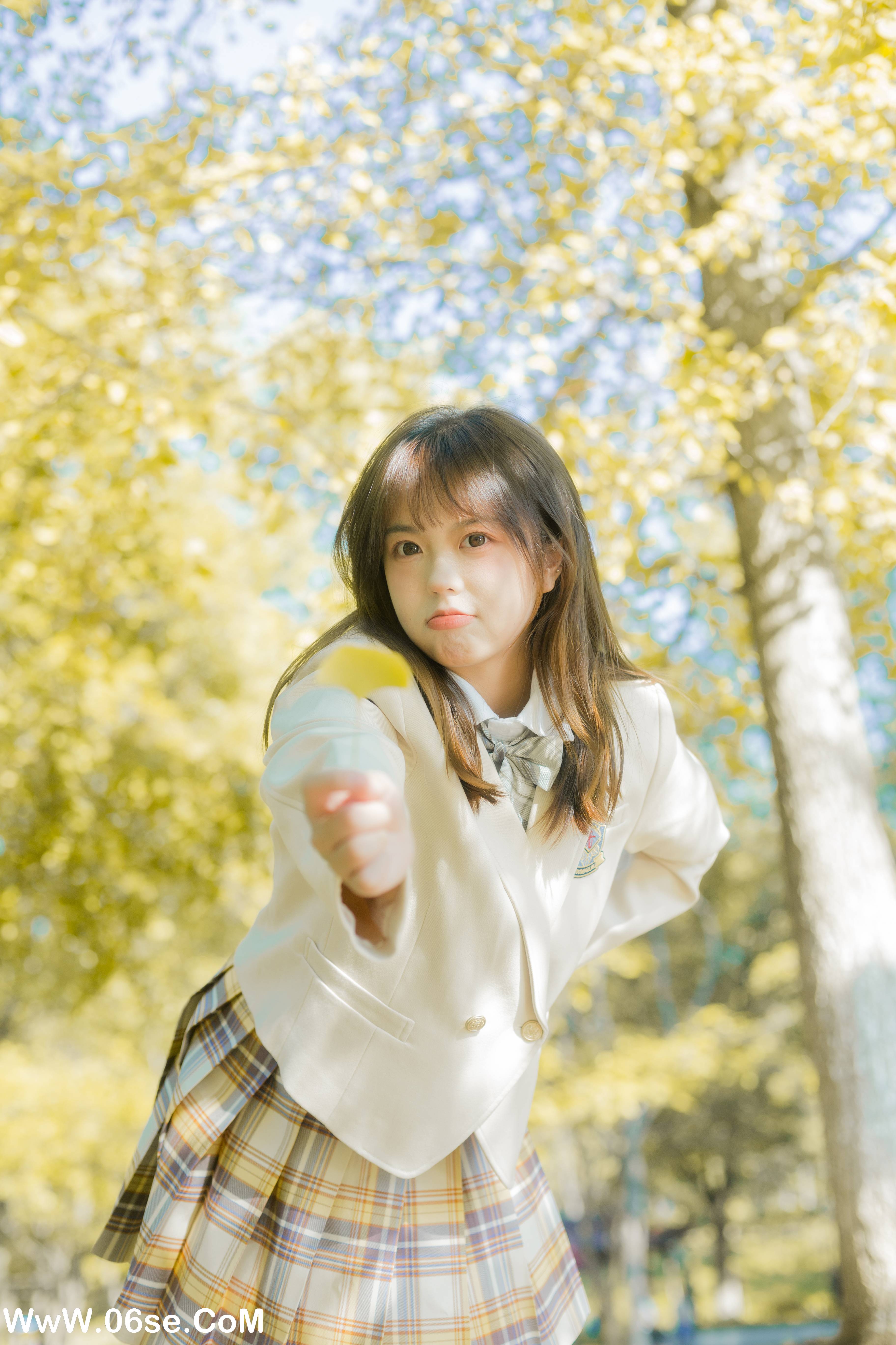 图片[18]-[YITUYU艺图语]2022.11.21 奶油味的秋 哈吉麻花[37+1P／355MB]-六色网