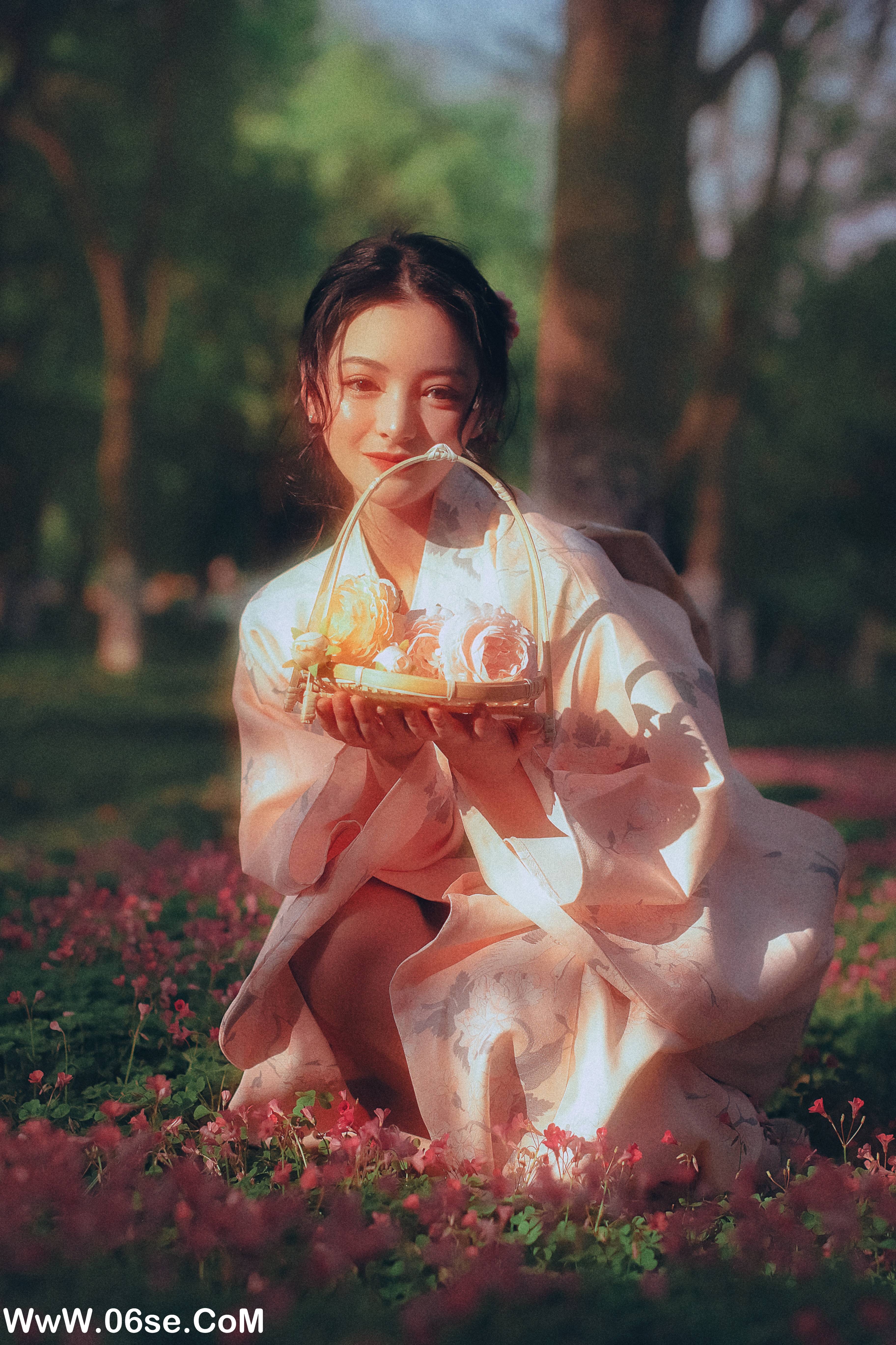 图片[25]-[YITUYU艺图语]2022.12.16 春日的炽热与温柔 雨三岁ya[37+1P／266MB]-六色网