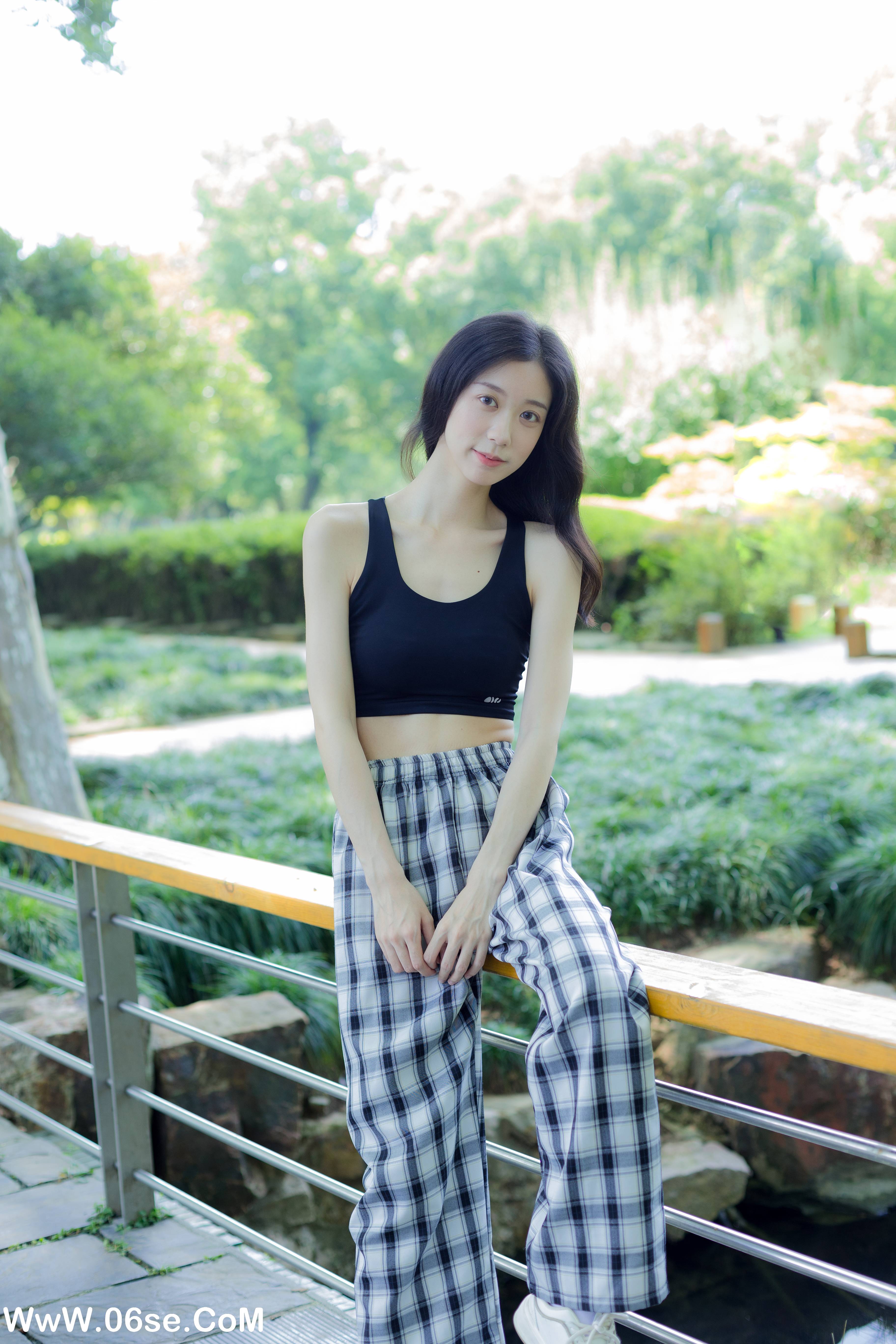 图片[6]-[YITUYU艺图语]2022.09.08 晨练日 饲猫少女-[26+1P／237MB]-六色网