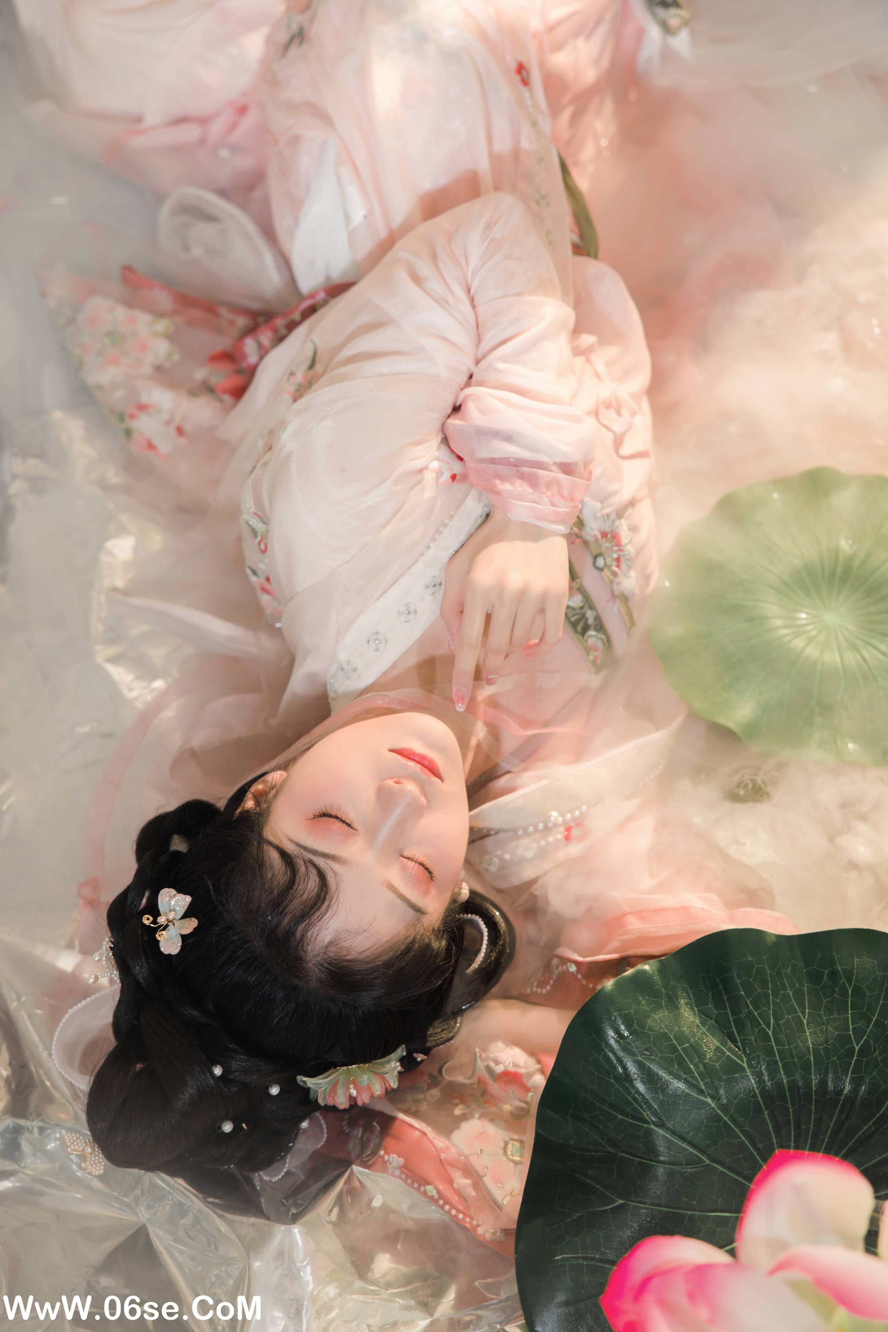 图片[3]-[YITUYU艺图语]2022.08.28 水芙蓉 钰子Tamako[27P／601MB]-六色网
