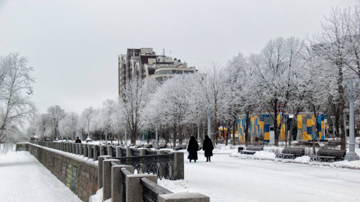 Погода в феврале самарская область 2024 год. Питер зимой. Январь. Питер в феврале. Снегопад в Тольятти 2008.