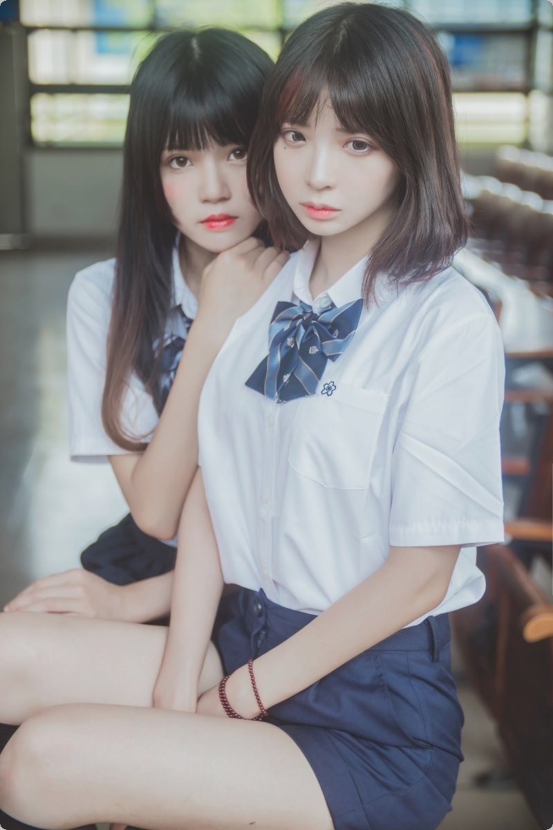 [Cos]桜桃喵疯猫ss - JK百合1[43P] 2