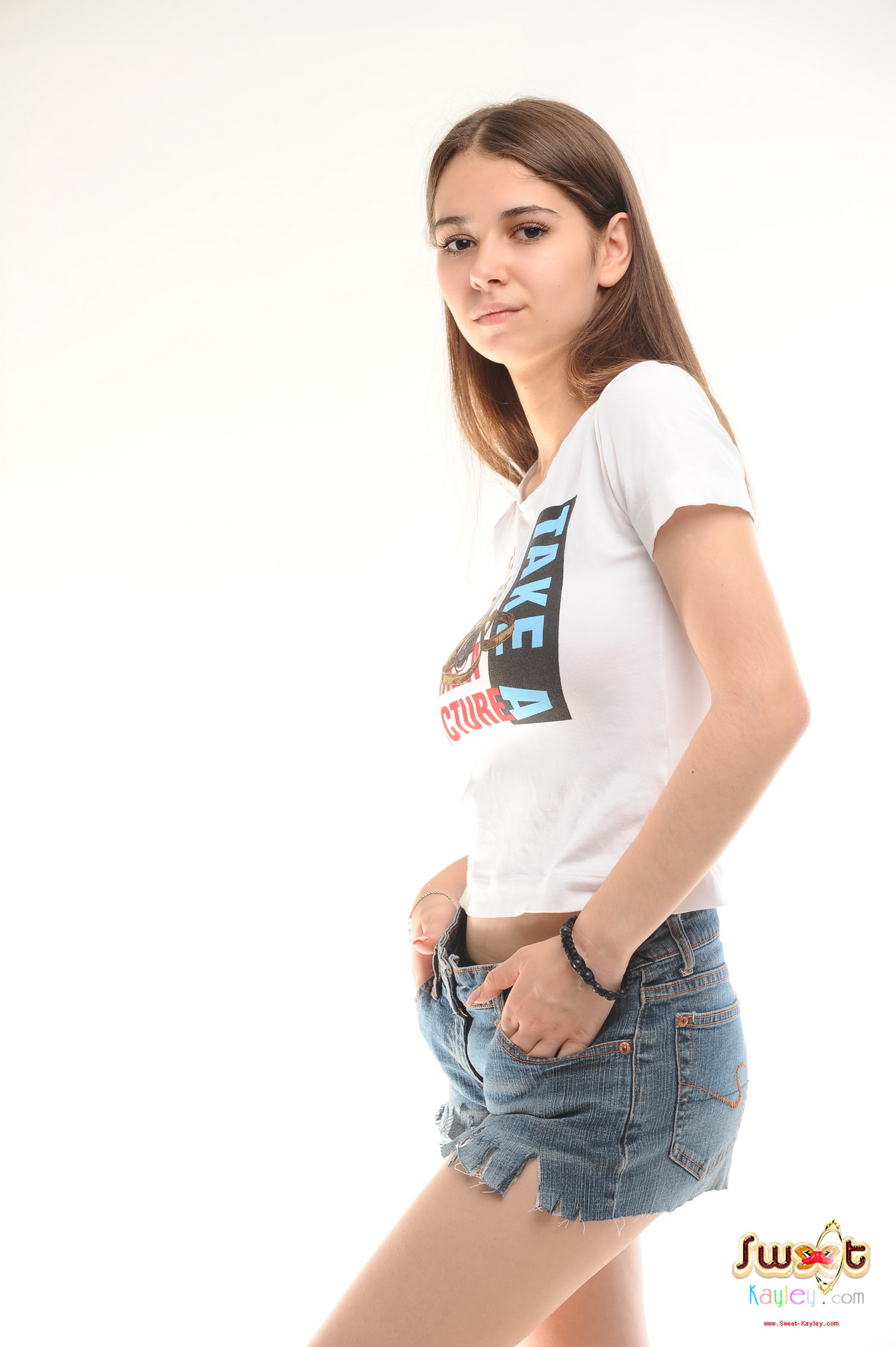 [Image: e3109404157cffd8aa868.jpg]