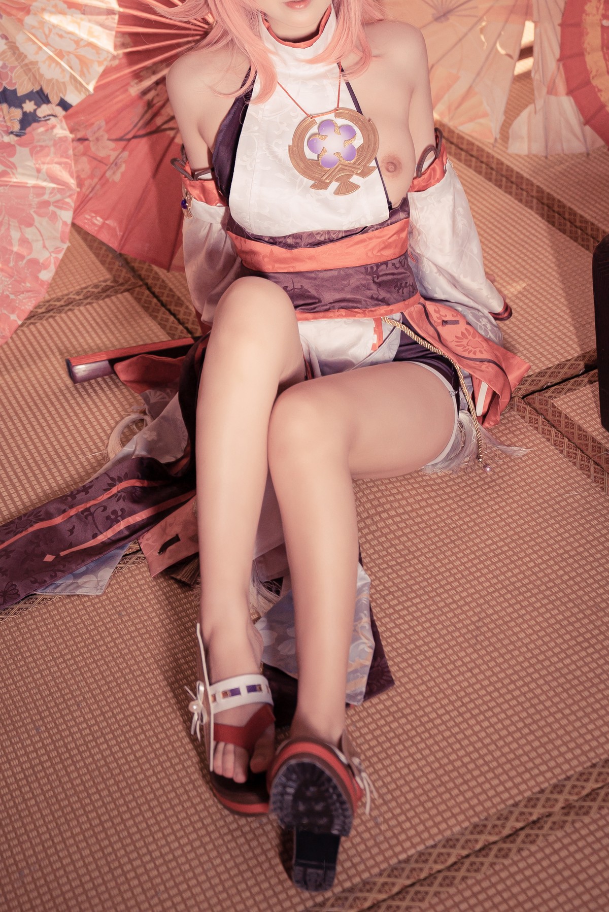 小礼好困 @SleeppyLee1  Cosplay 八重神子 8