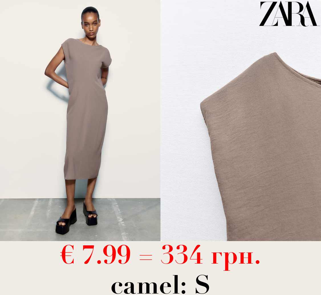 MINIMALIST T-SHIRT DRESS