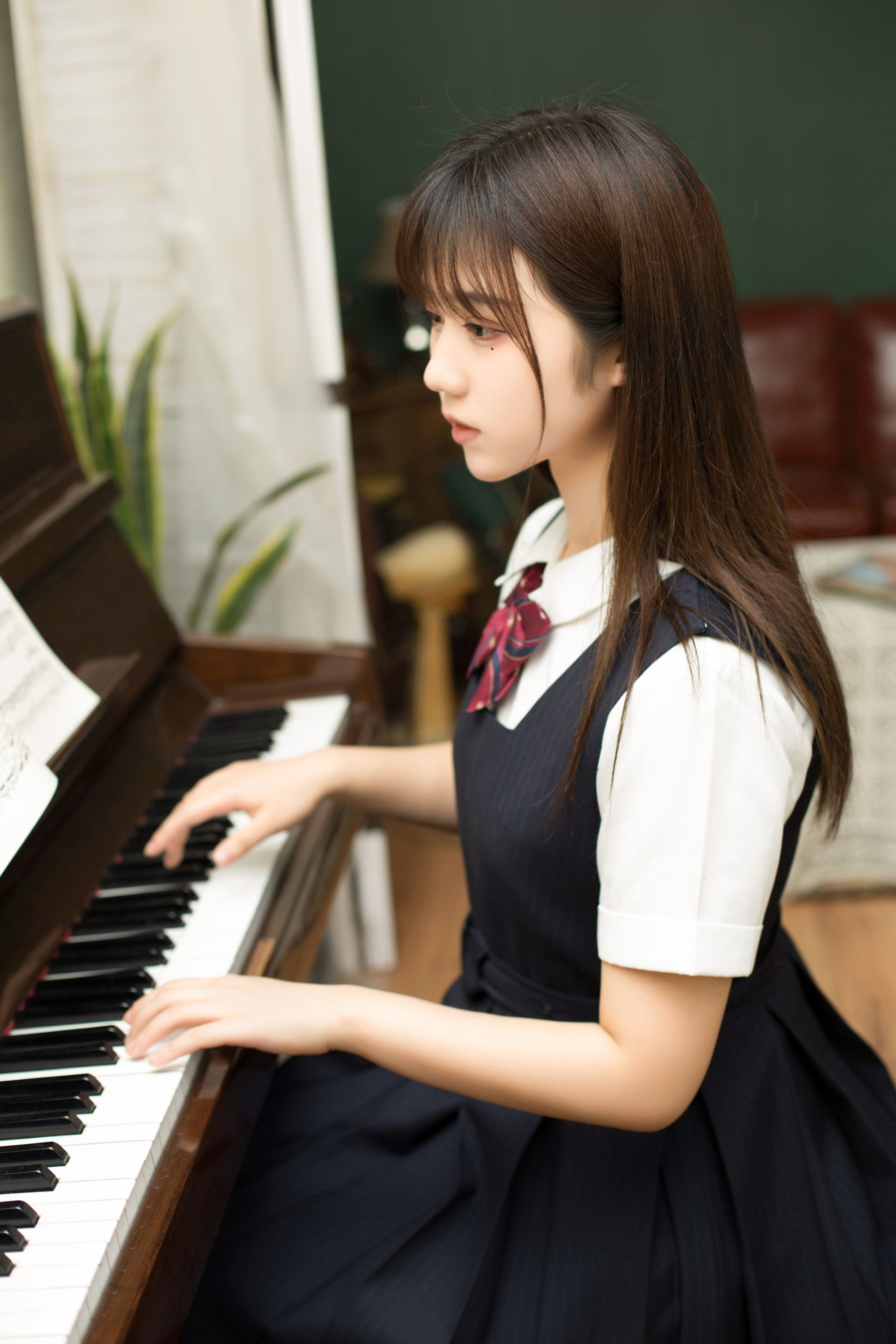 镜酱-不知梦 制服 [38P] 1