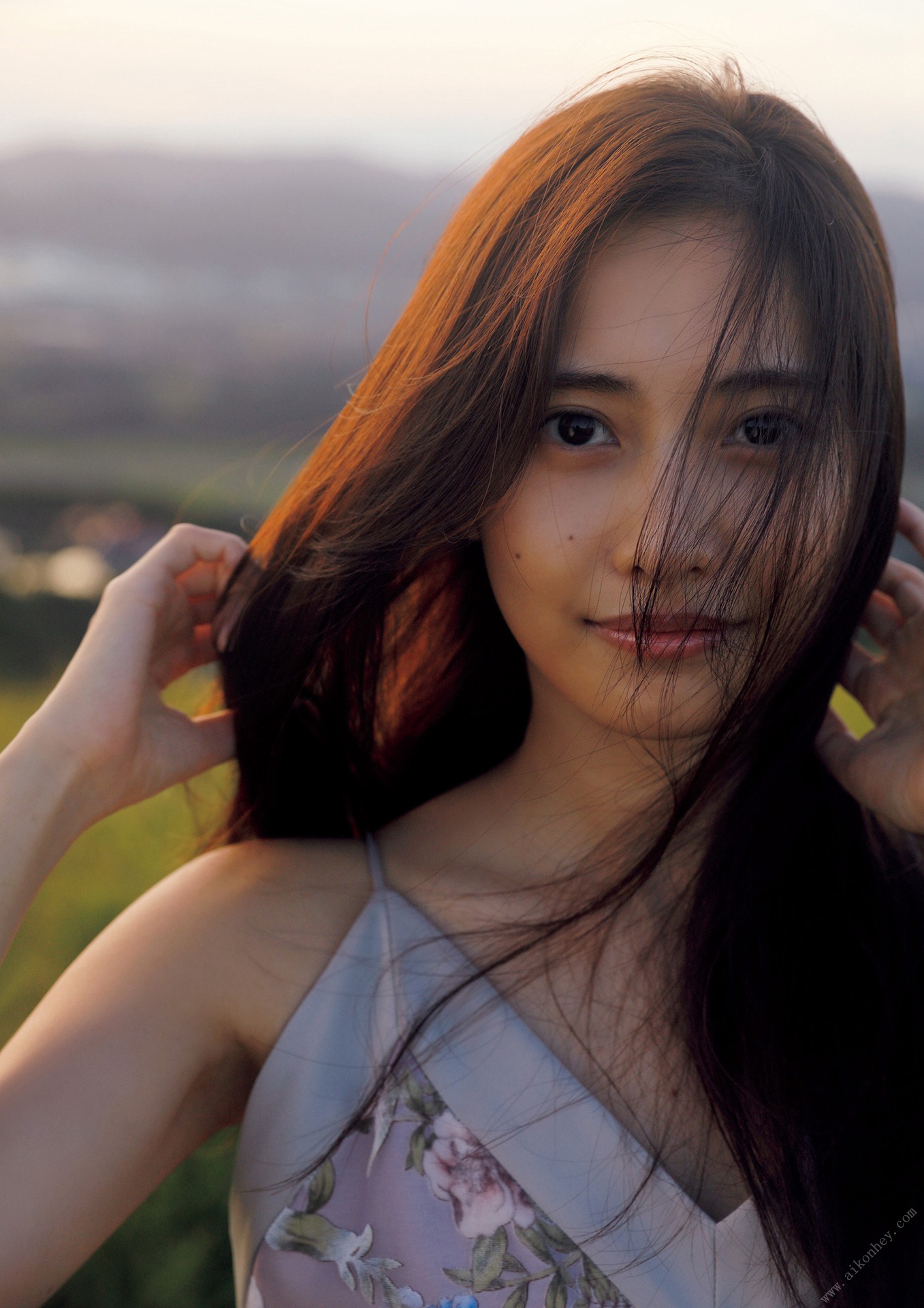 佐野ひなこ写真集「COLORS」 週プレ PHOTO BOOK 145P 14