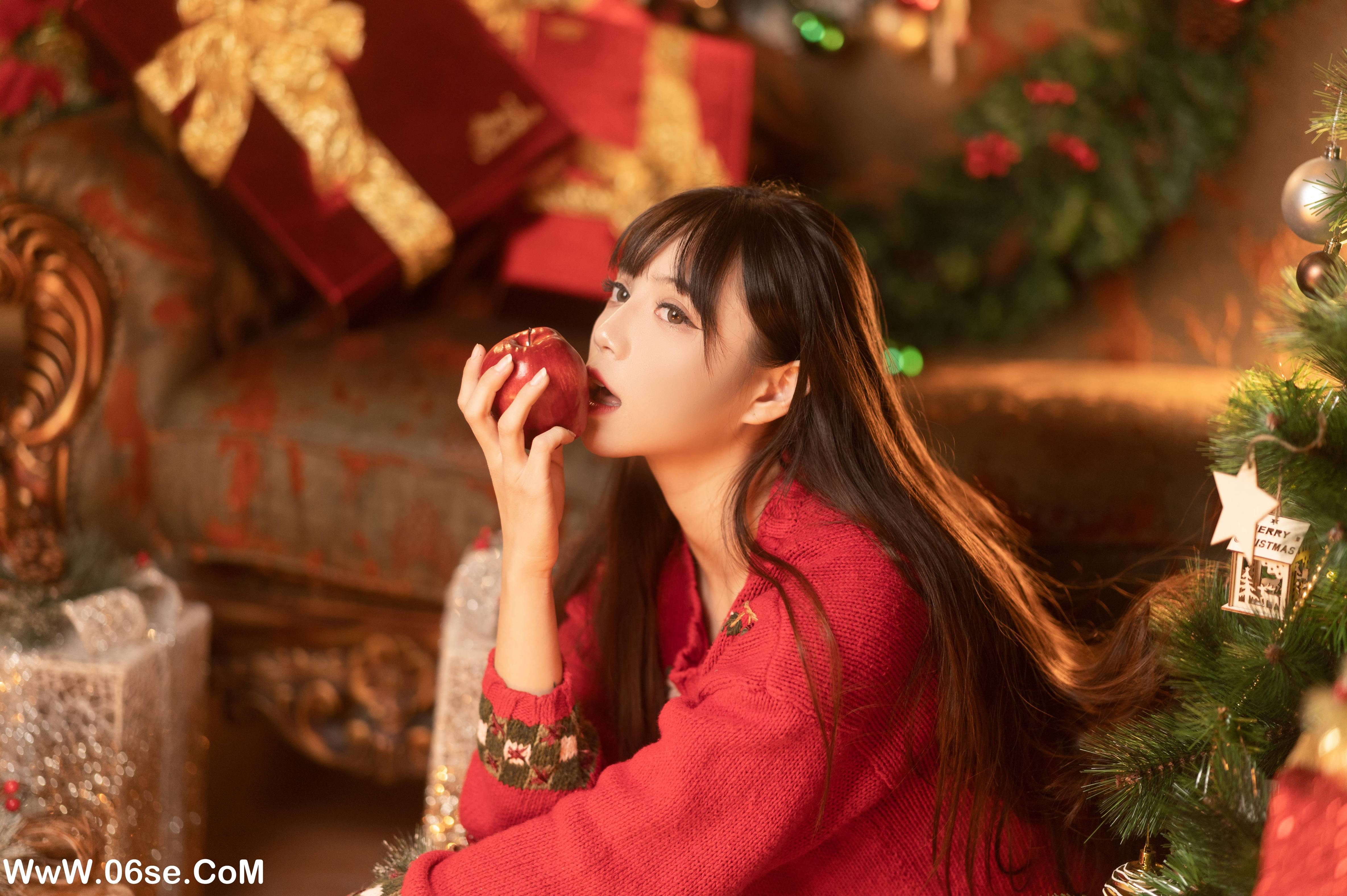 图片[28]-[YITUYU艺图语]2022.05.26 红色圣诞节 贰加六[38P-559.9MB]-六色网