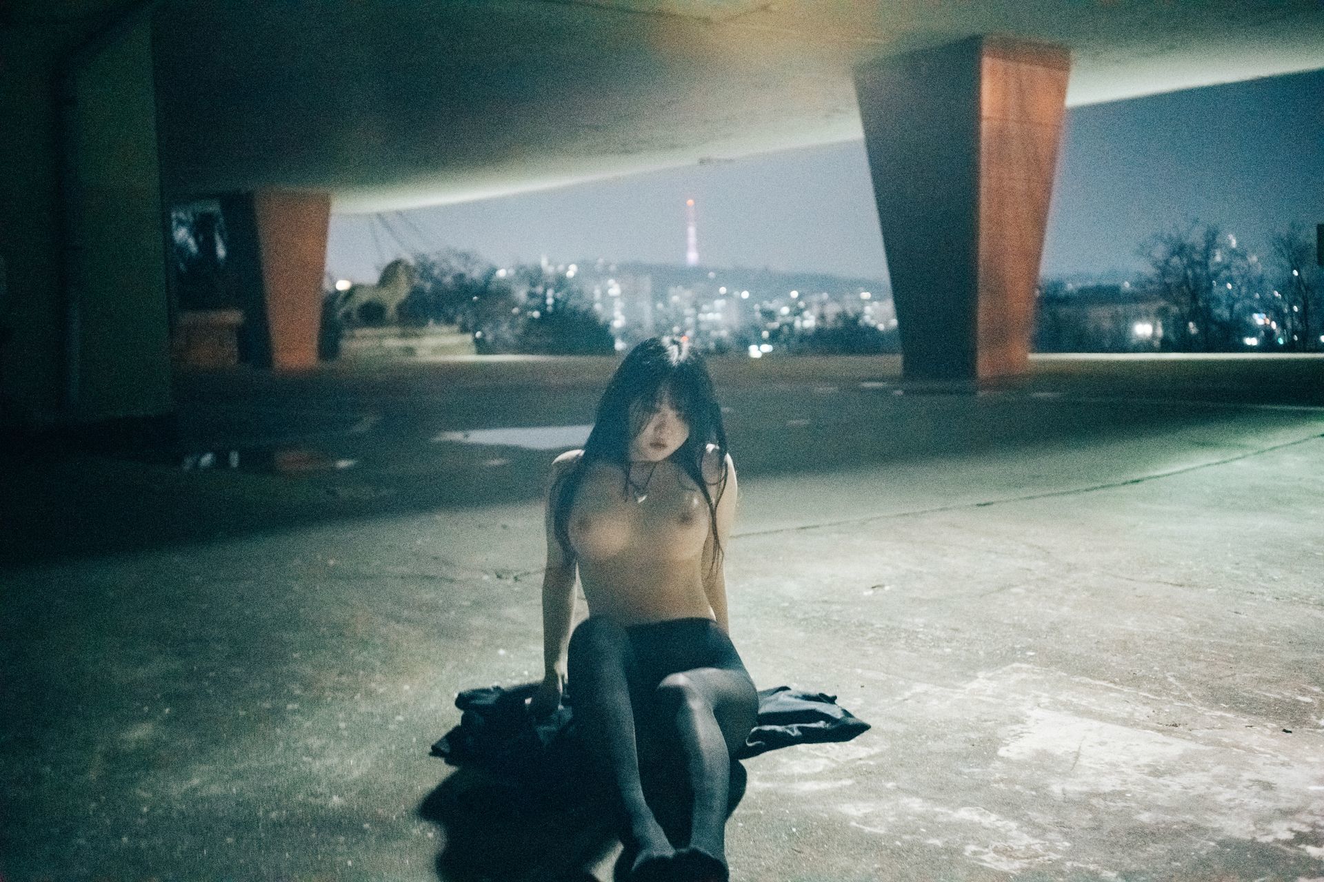 ZIA.Kwon 권지아, [Loozy] XXX At Night Road Set.02 21