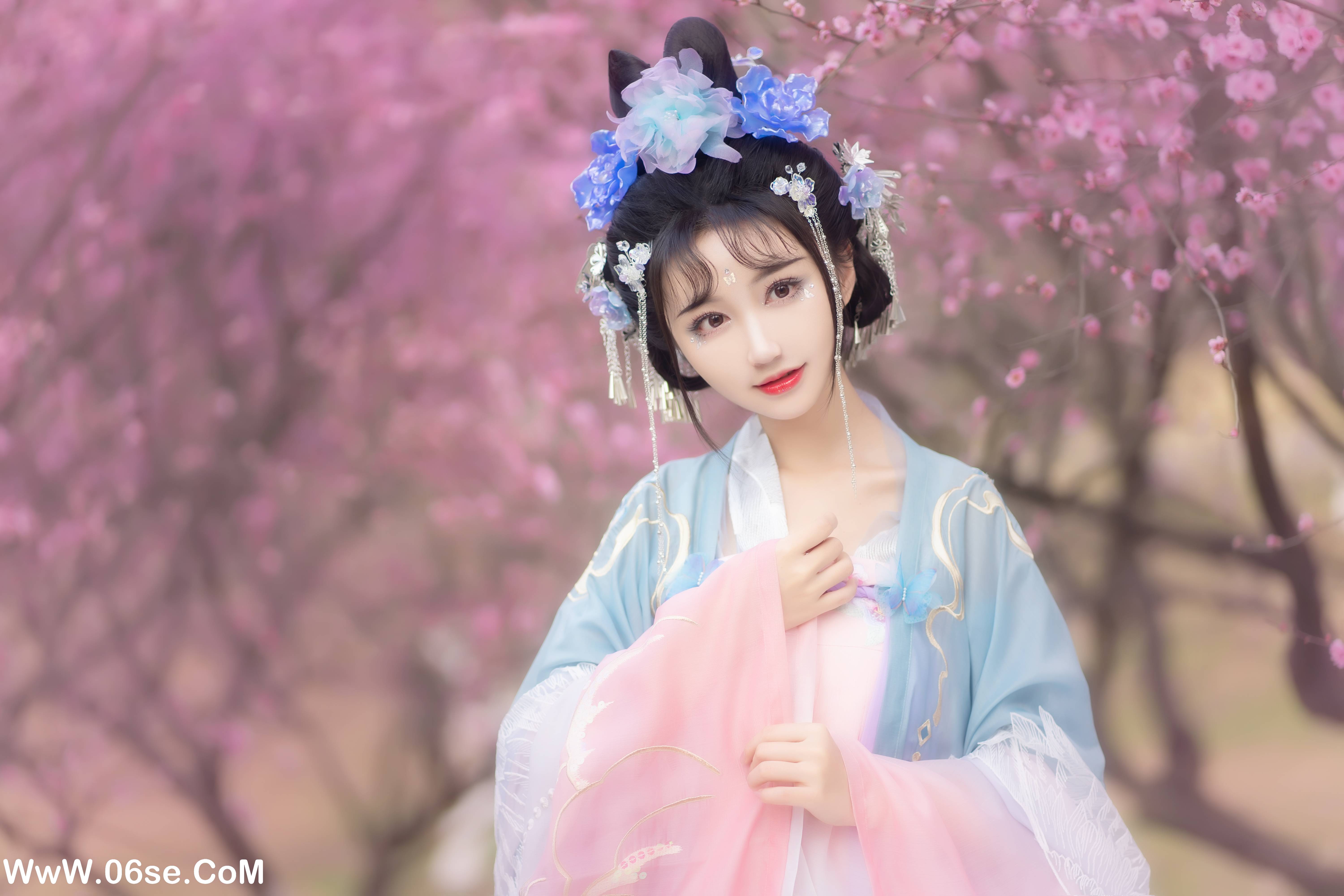 图片[32]-[YITUYU艺图语]2022.11.28 玲珑 -绮罗生的小苏苏-[34+1P／277MB]-六色网