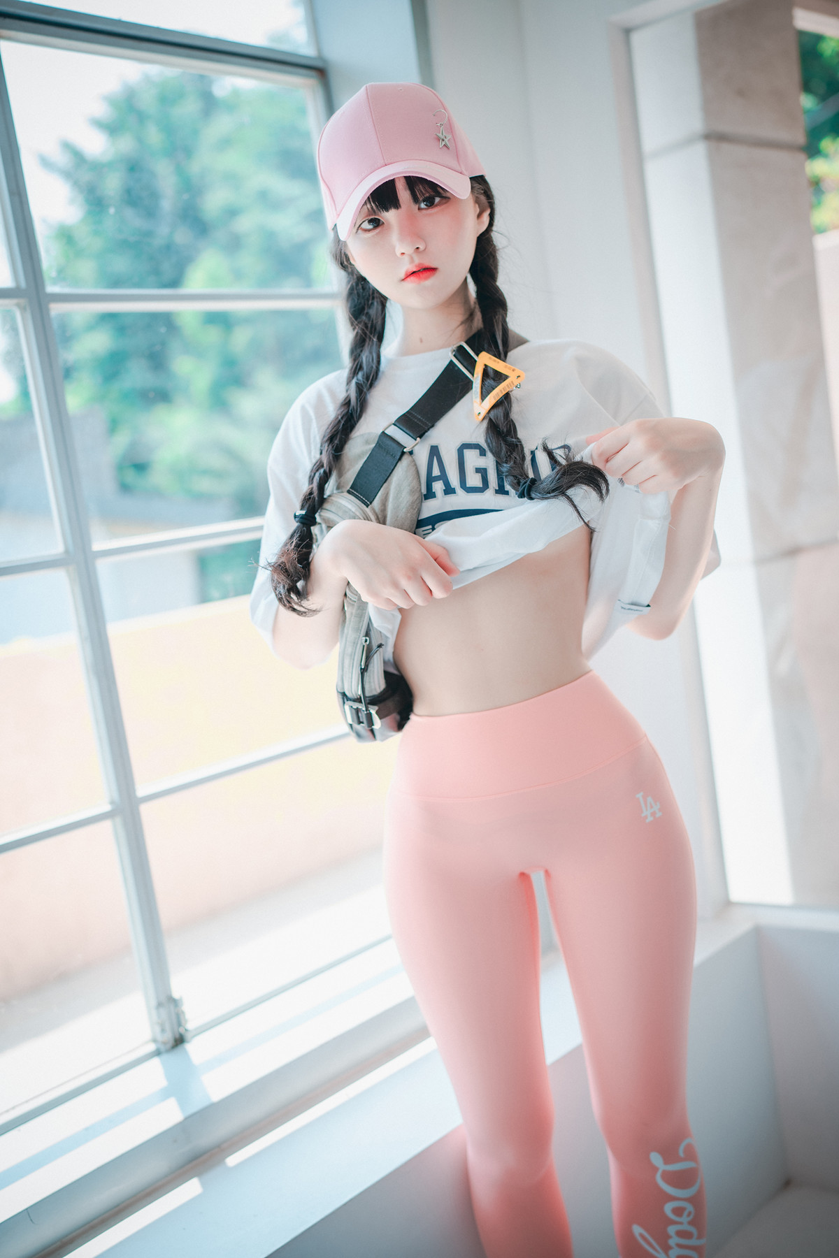 Jeong Jenny 정제니, DJAWA ‘Loose and Tight Pink’ Set.03 28