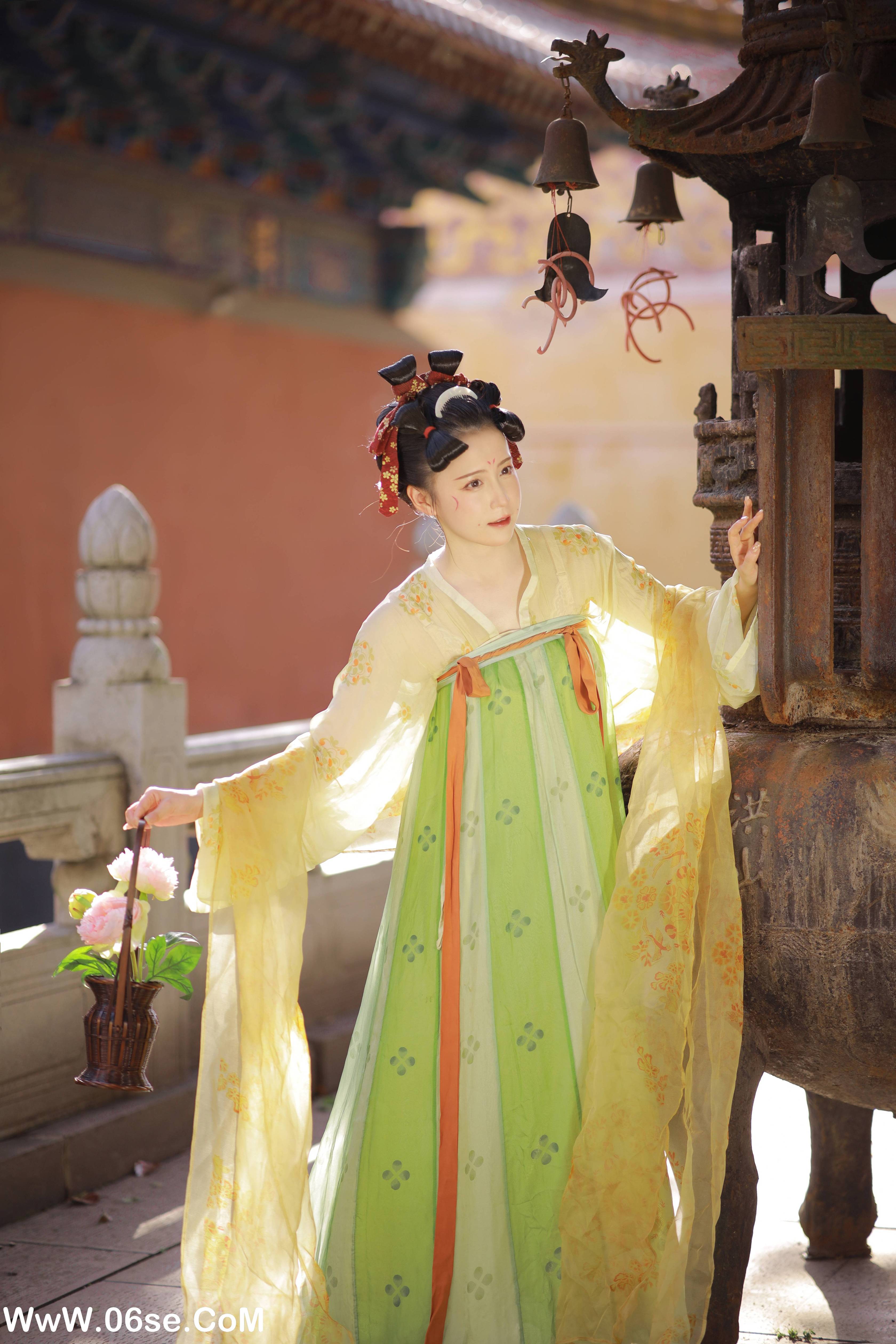 图片[11]-[YITUYU艺图语]2022.09.26 豆蔻 大写的VK[24+1P／193MB]-六色网