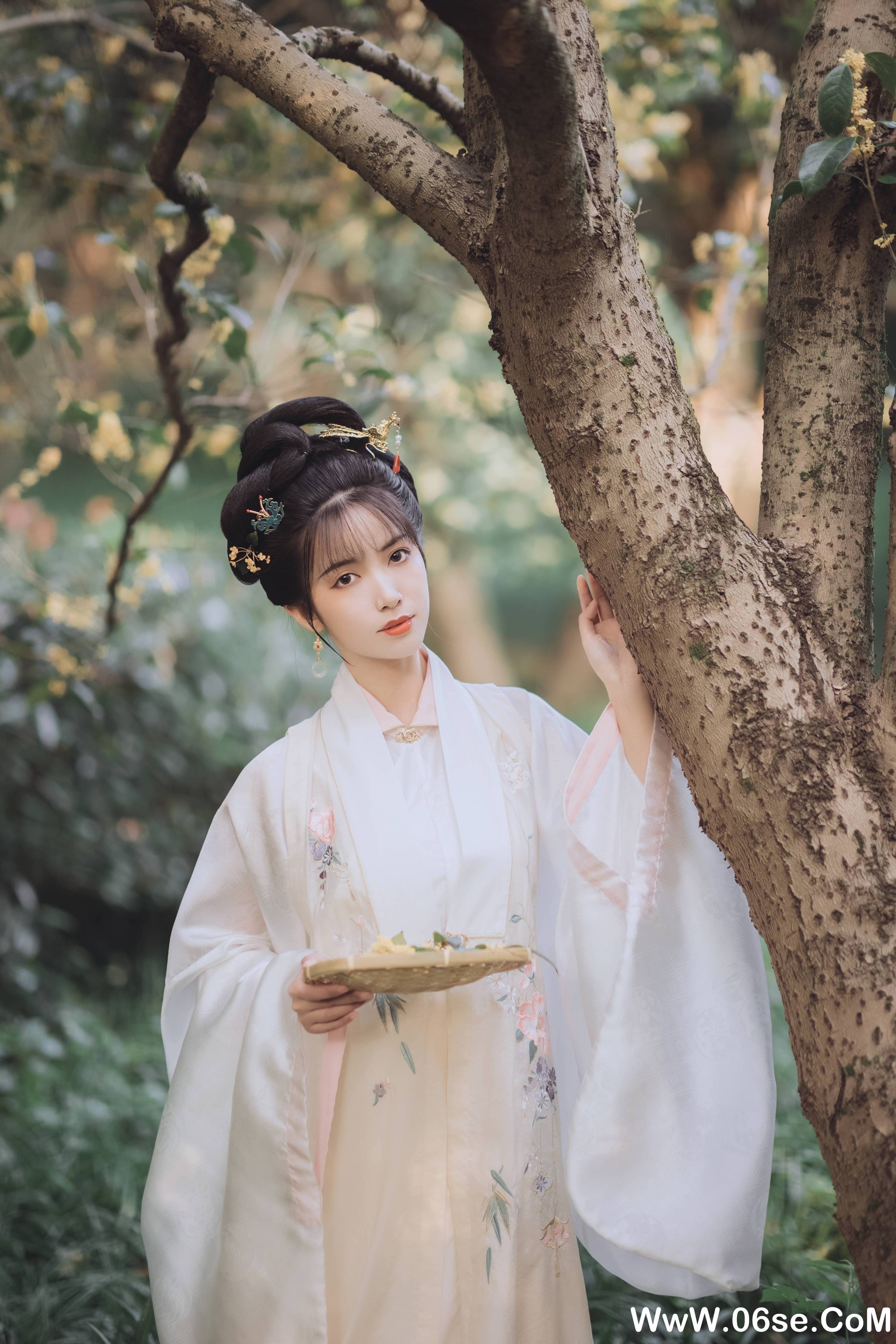图片[4]-[YITUYU艺图语]2021.11.22 桂花酿 一只阿梦崽[35+1P／307MB]-六色网