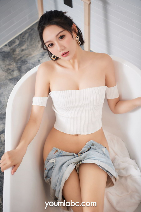 [Image: e470911a30b4ace2e6c60.jpg]