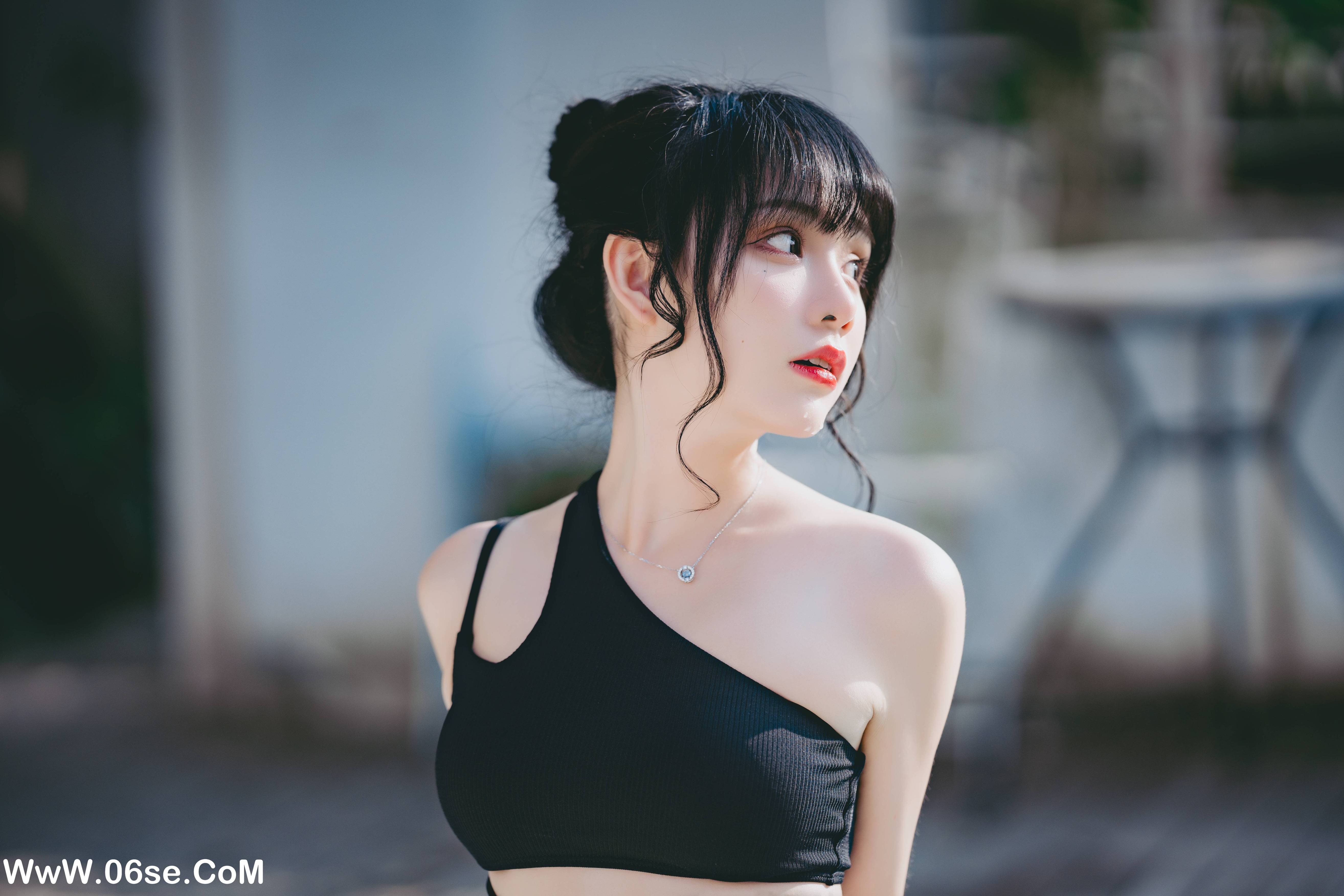 图片[3]-[YITUYU艺图语]2022.09.01 泳衣时间到 姜生花[21+1P／327MB]-六色网