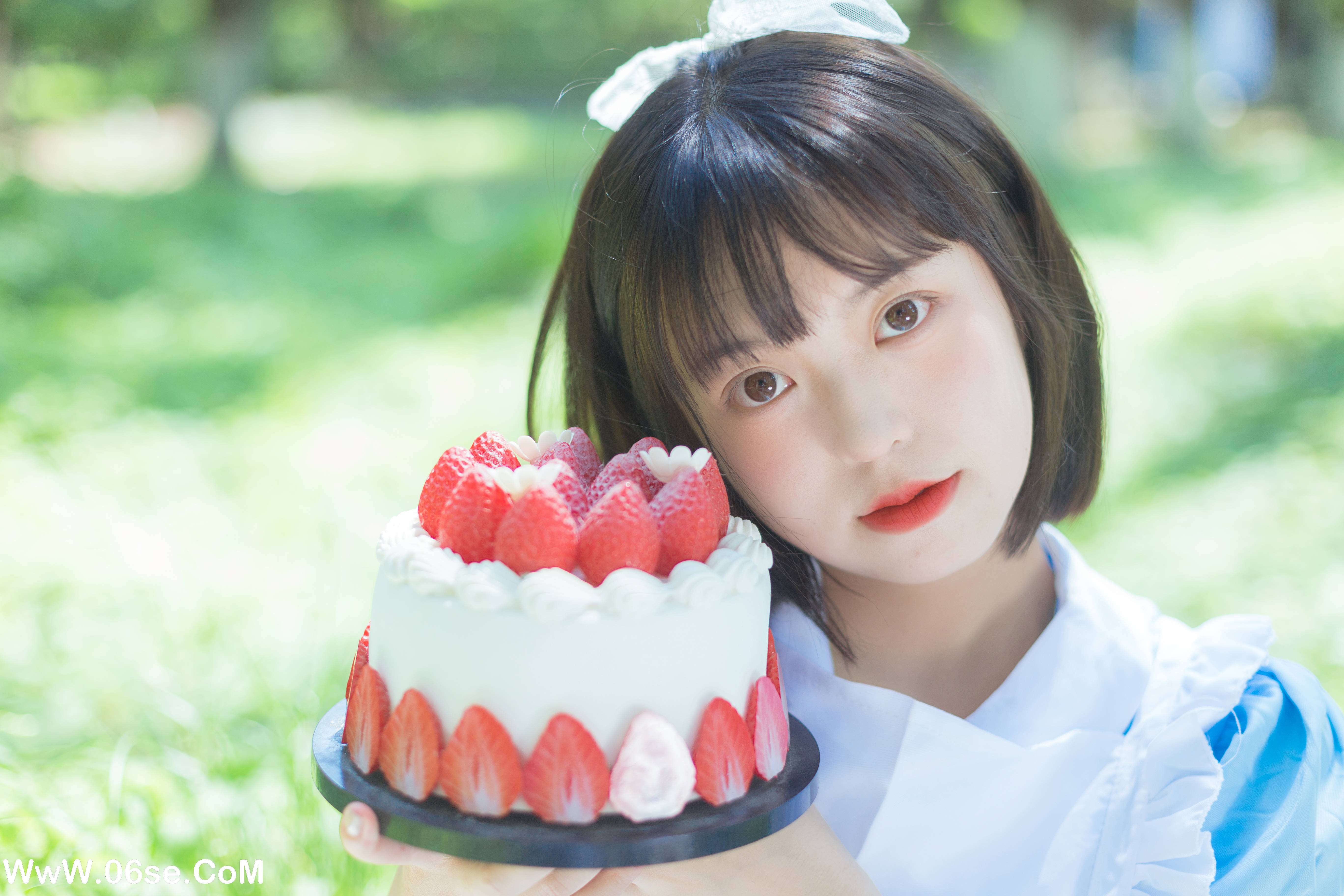 图片[25]-[YITUYU艺图语]2022.08.05 雏菊和草莓 哈吉麻花[31+1P／260MB]-六色网