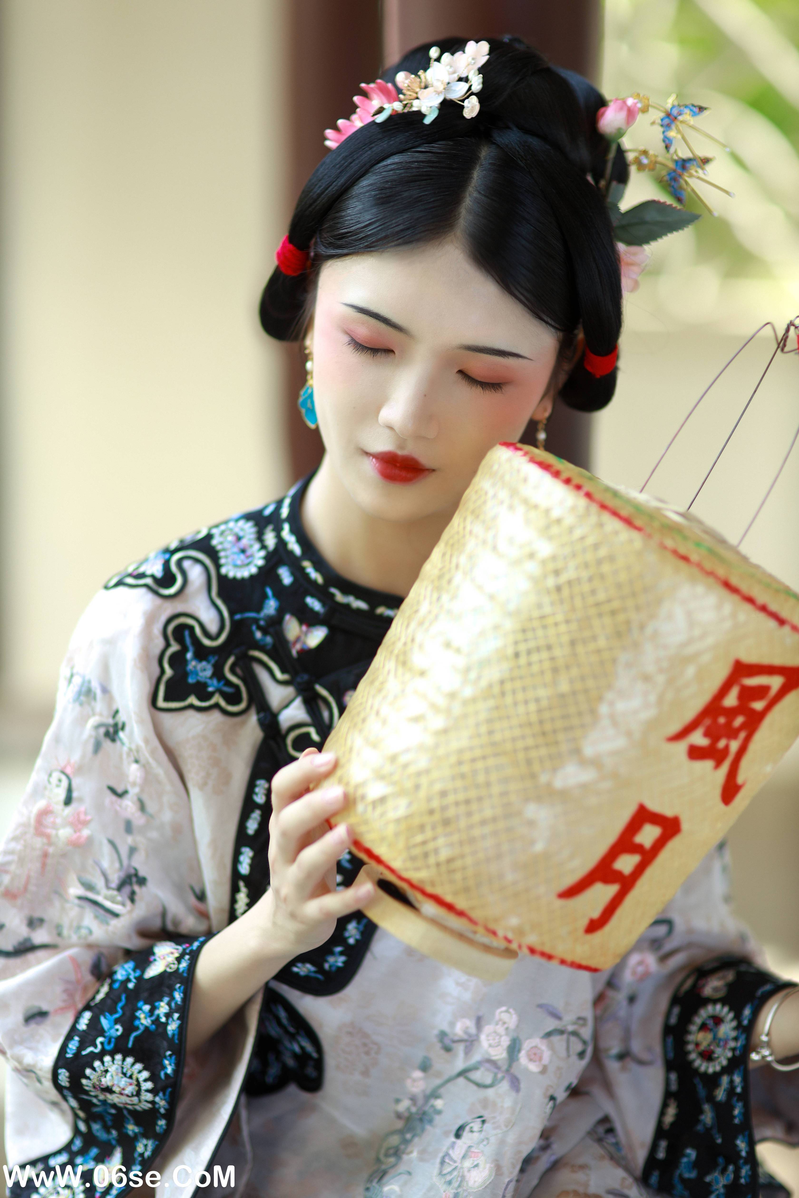 图片[10]-[YITUYU艺图语]2022.10.03 清汉女 _喵喵家的小鱼干_[29+1P／424MB]-六色网