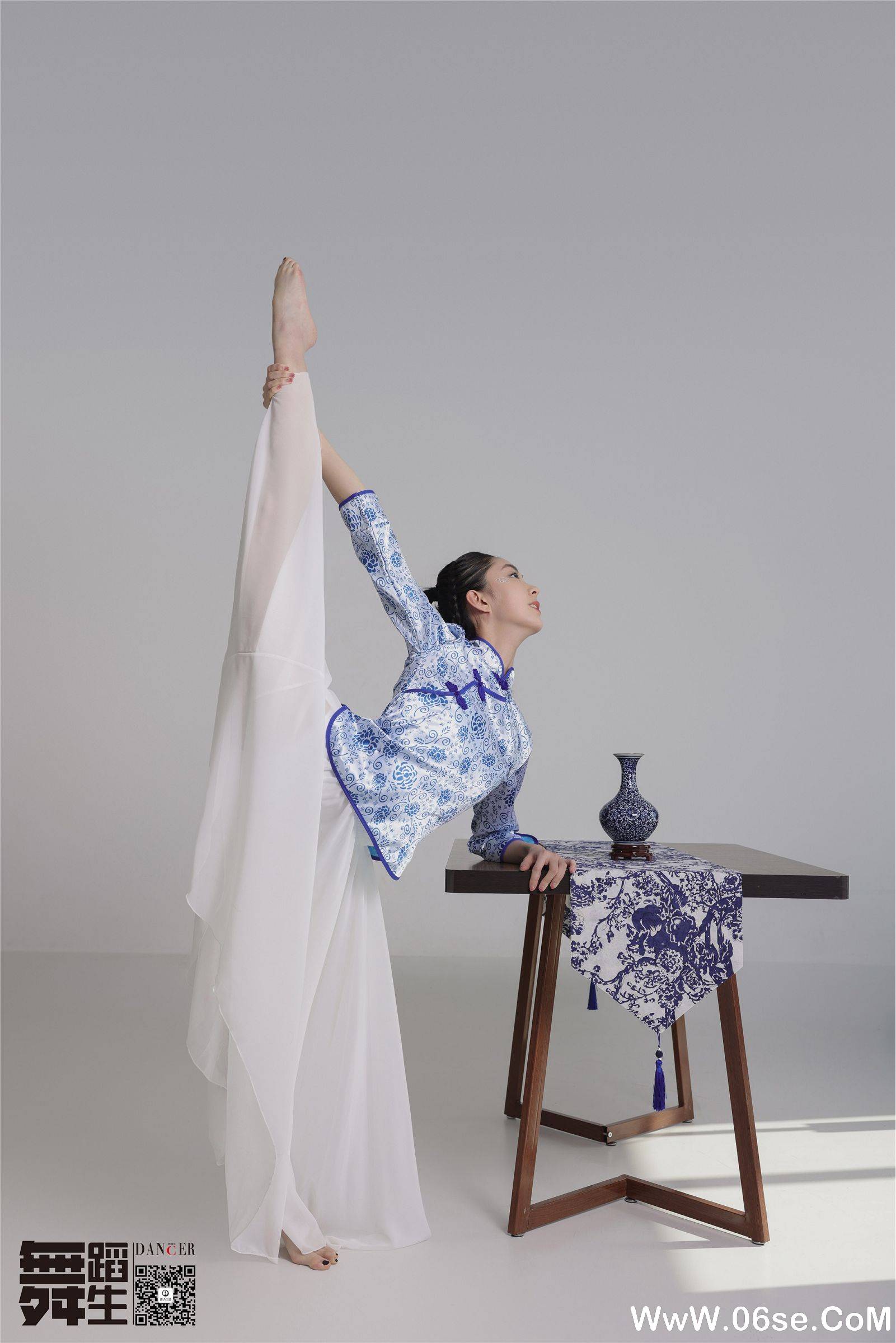 图片[16]-[GALLI嘉丽] 舞蹈生日记 104 – 青花瓷 韩玉彤-六色网