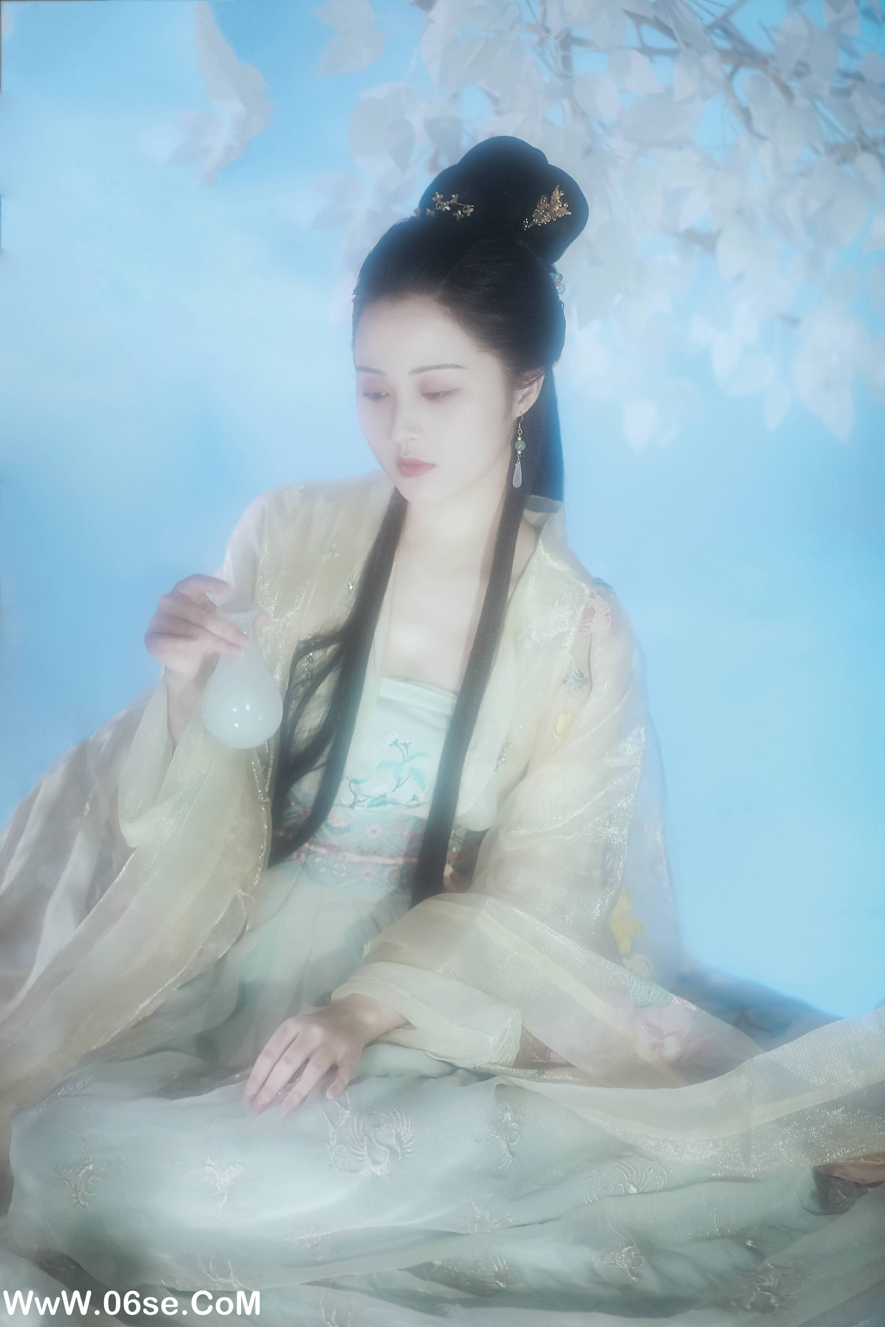 图片[24]-[YITUYU艺图语]2022.05.27 广寒宫 鱿鱼阿姨[25P-388.91MB]-六色网