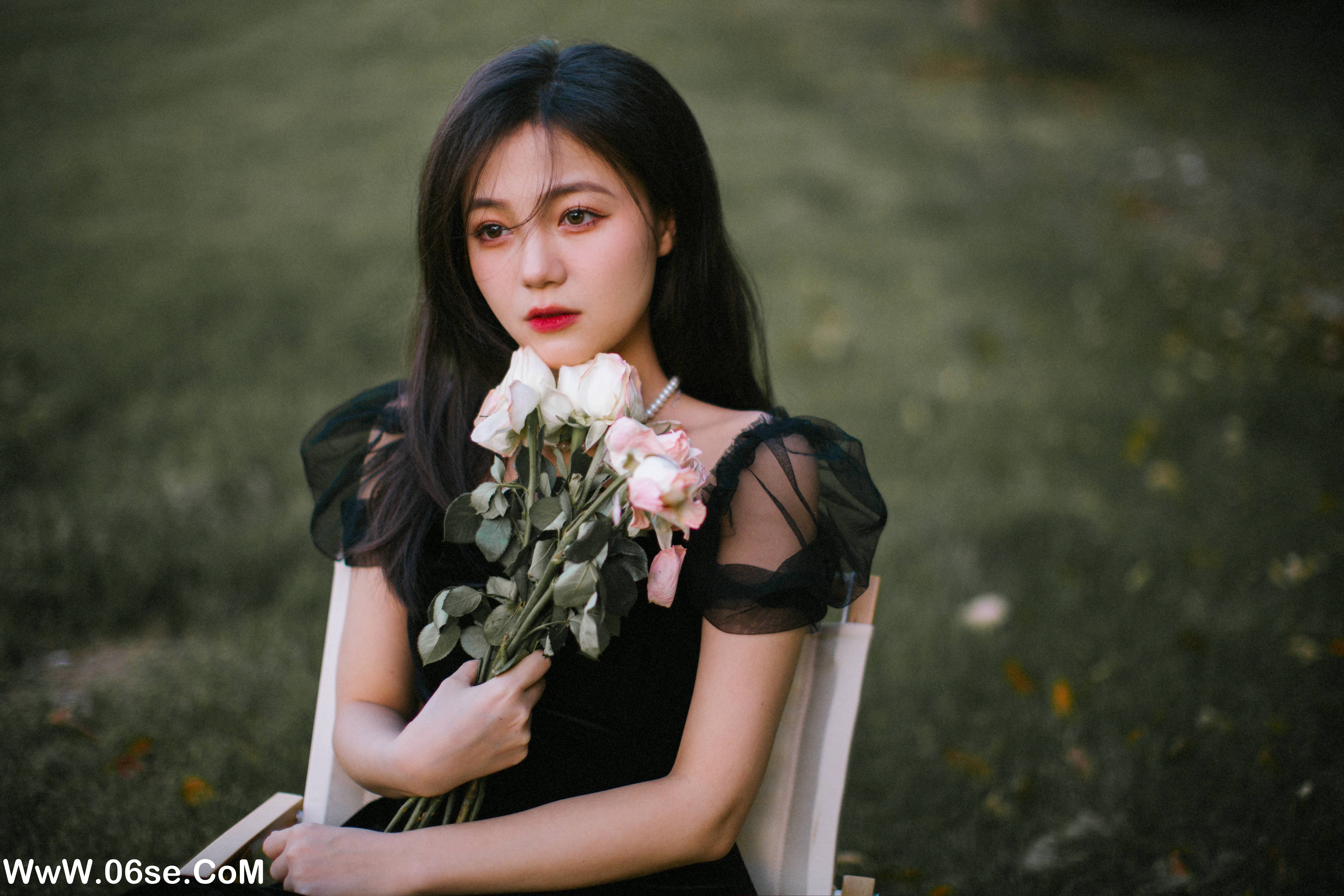 图片[4]-[YITUYU艺图语]2022.07.14 少女与花 夏芸是只小考拉[24+1P／313MB]-六色网