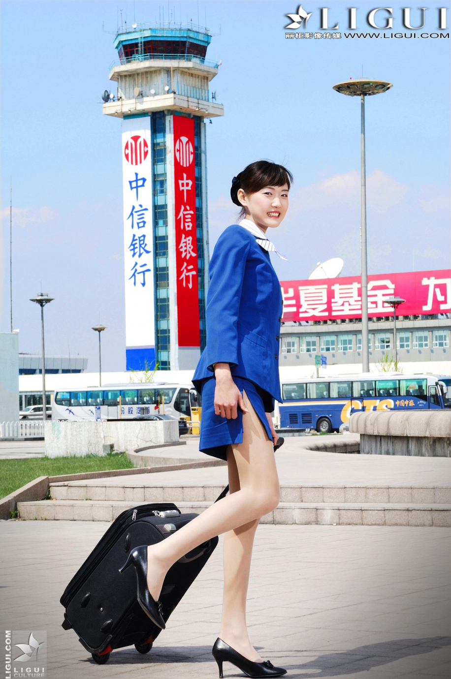[Image: e52f9413c463e165f3e35.jpg]