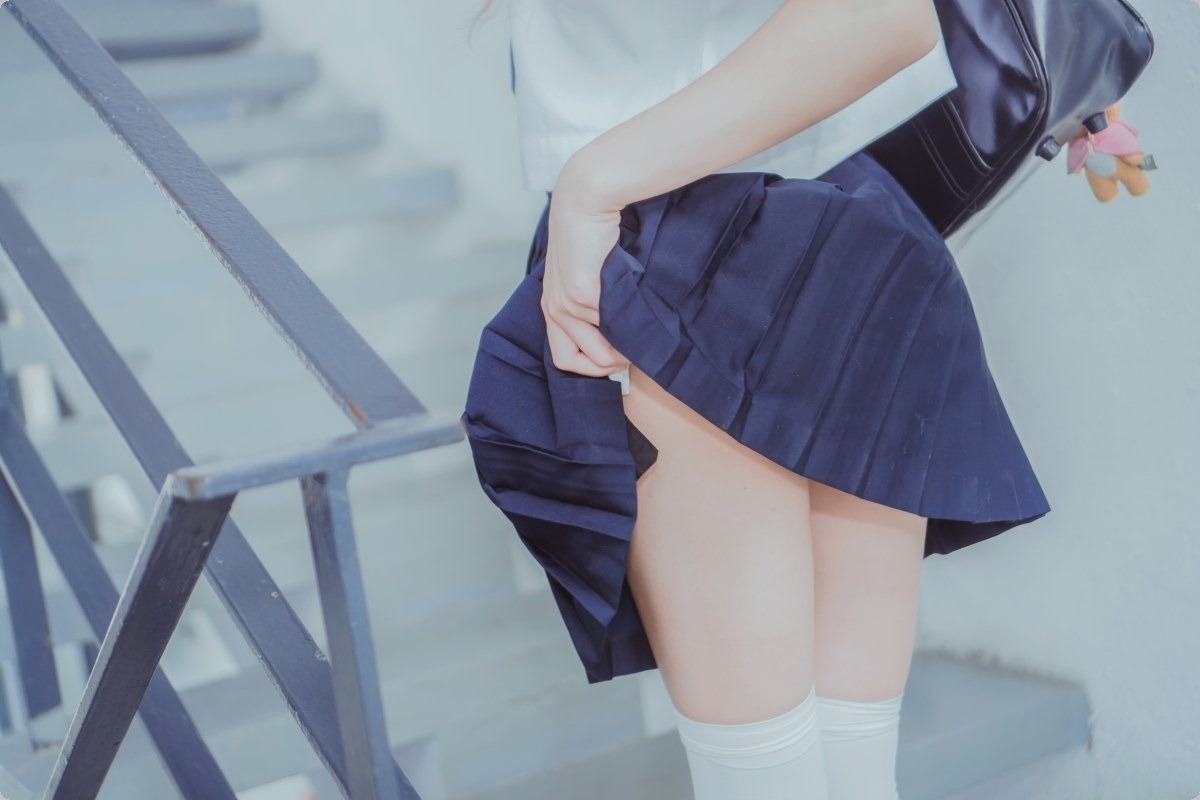 [Cos]桜桃喵 - 蓝白水手服 [39P] 7