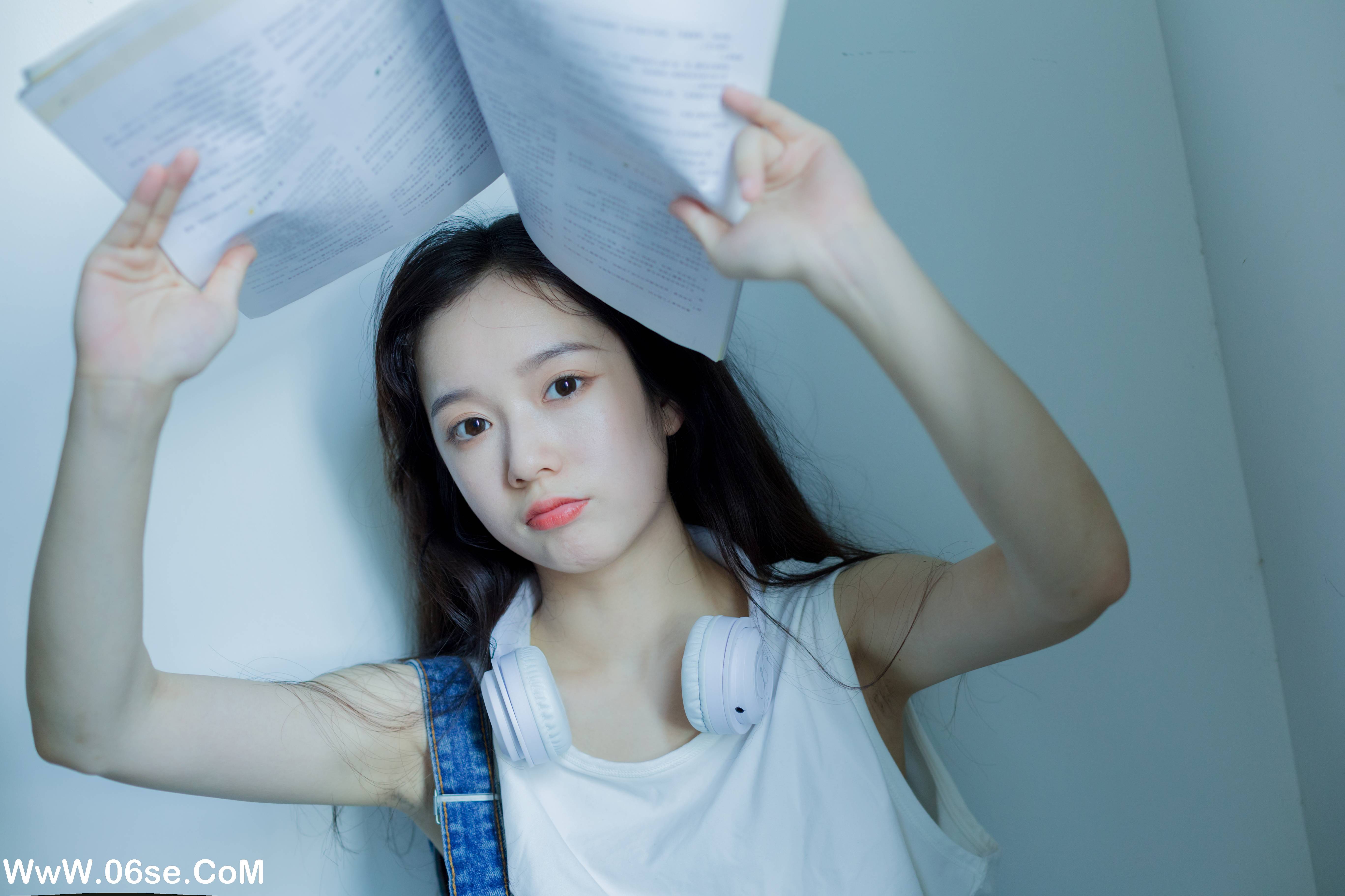 图片[21]-[YITUYU艺图语]2022.09.26 诗里的海 戈曼妮Nini[34+1P／252MB]-六色网