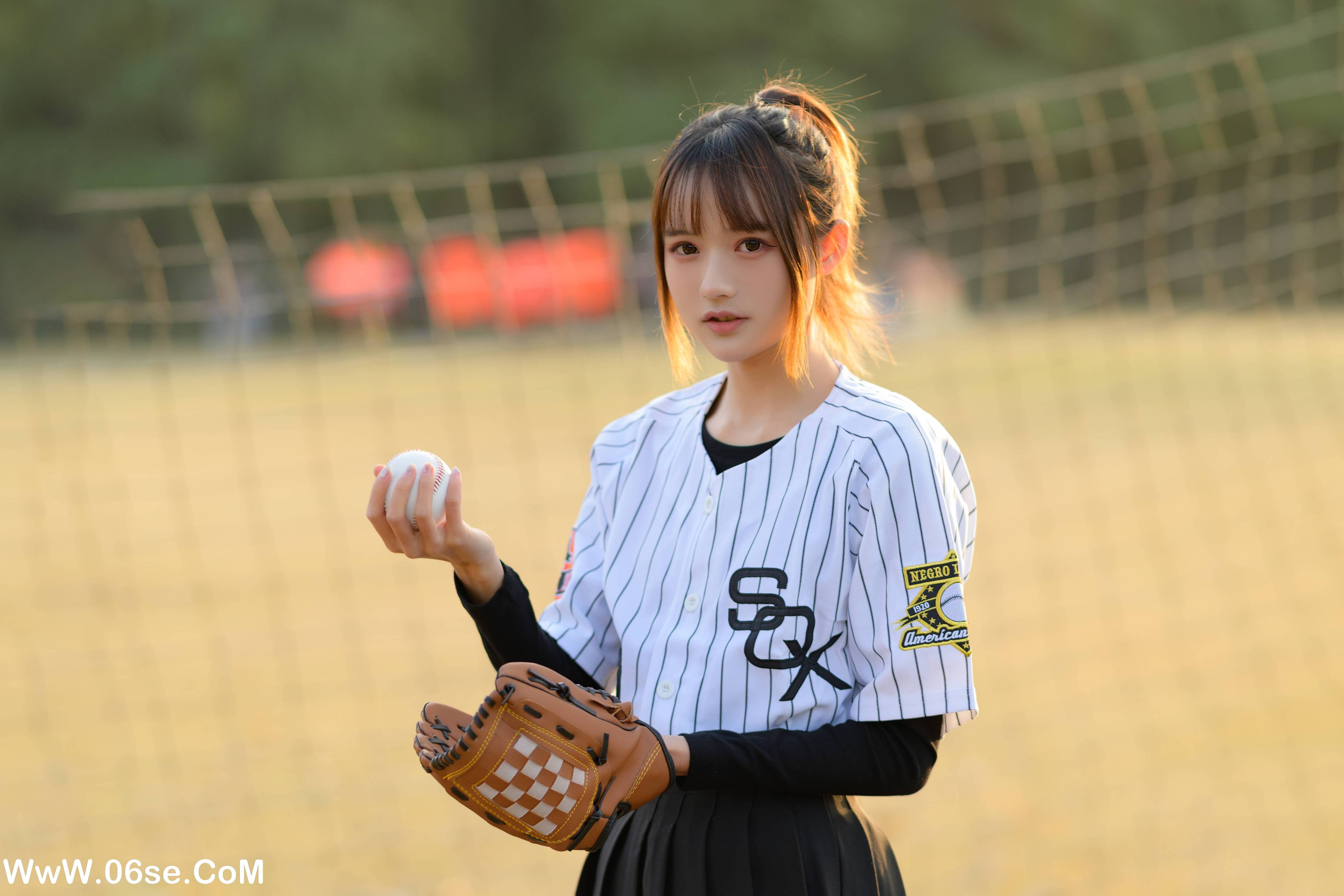 图片[33]-[YITUYU艺图语]2022.07.07 棒球少女 兔子Zzz不吃胡萝卜[36+1P／325MB]-六色网