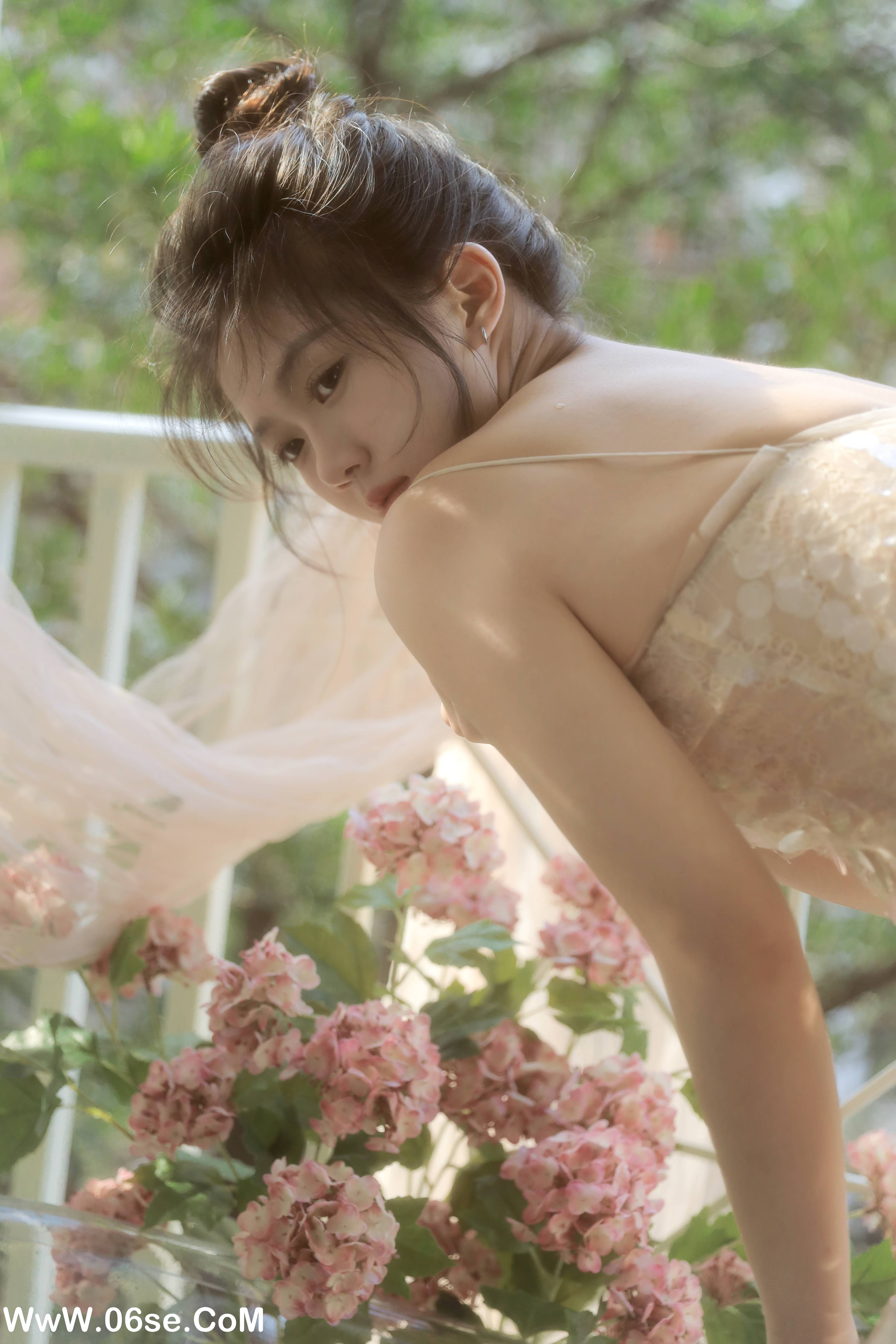 图片[19]-[YITUYU艺图语]2022.09.08 光将浪漫撒人间 聂十三[20+1P／98MB]-六色网