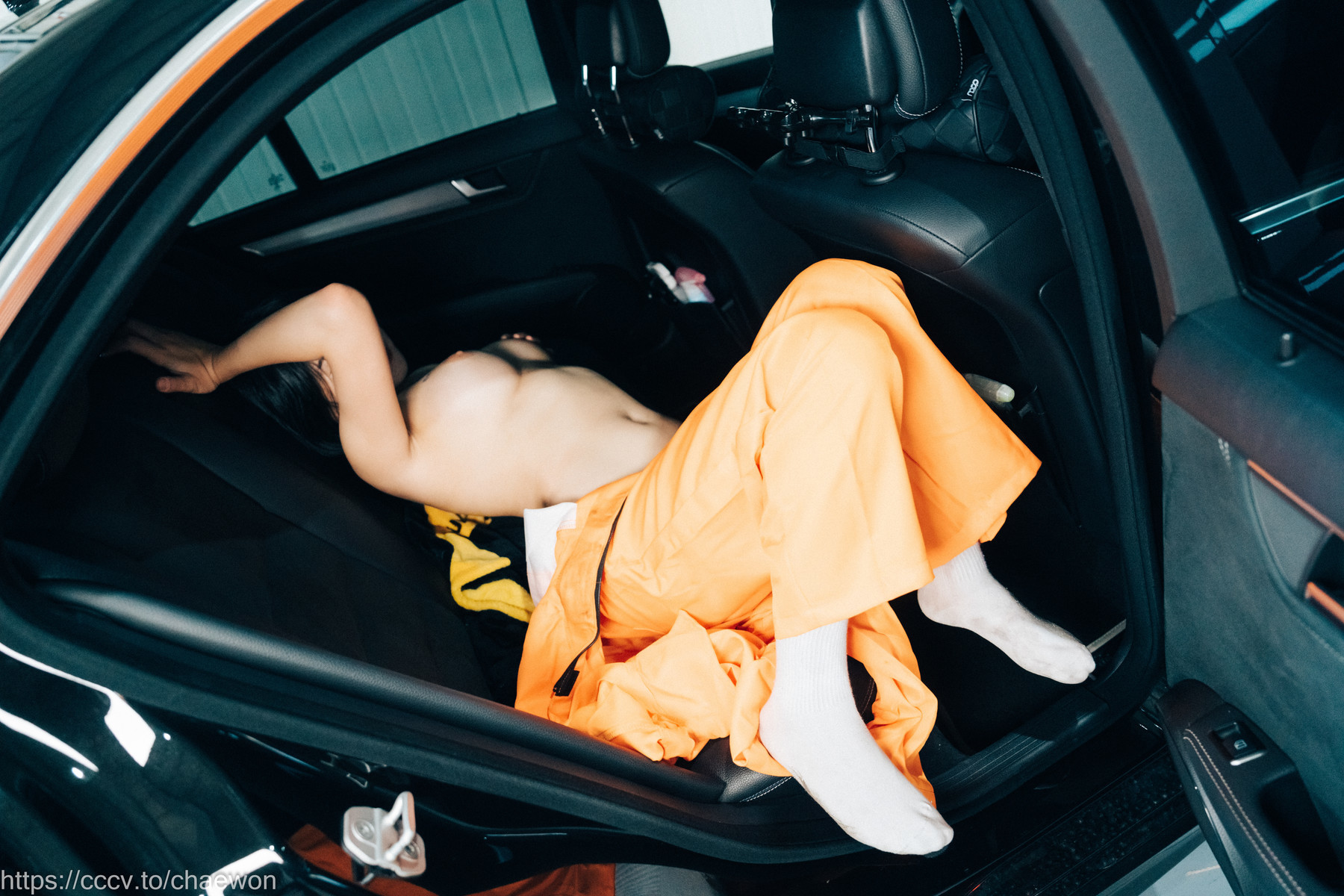 ZIA.Kwon 권지아, [Loozy] Garage Girl Set.02 59