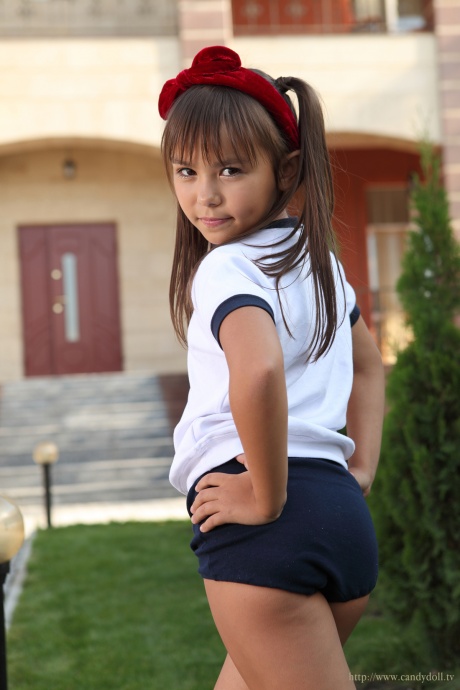 [Image: e692b90fd90c03b7e54f2.jpg]