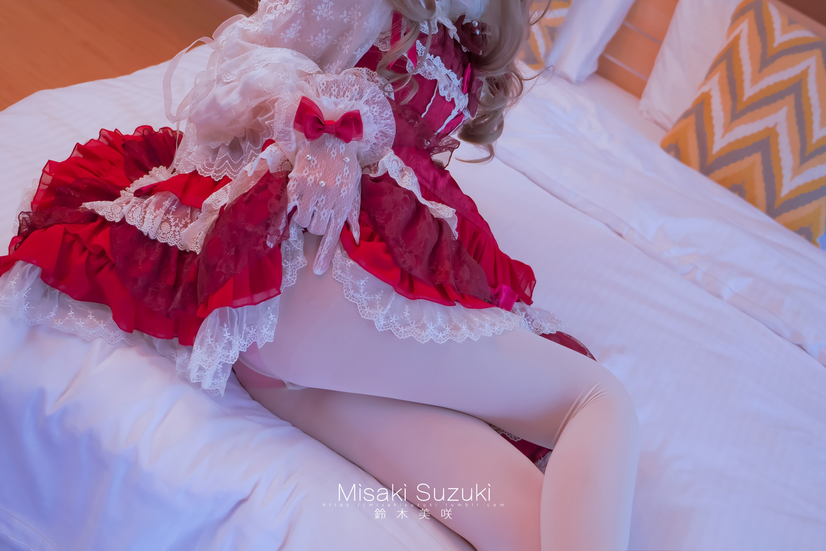 Misaki Suzuki - 援x交友人的LO娘 跨年lo娘 [59P 1V 2.4G] 9