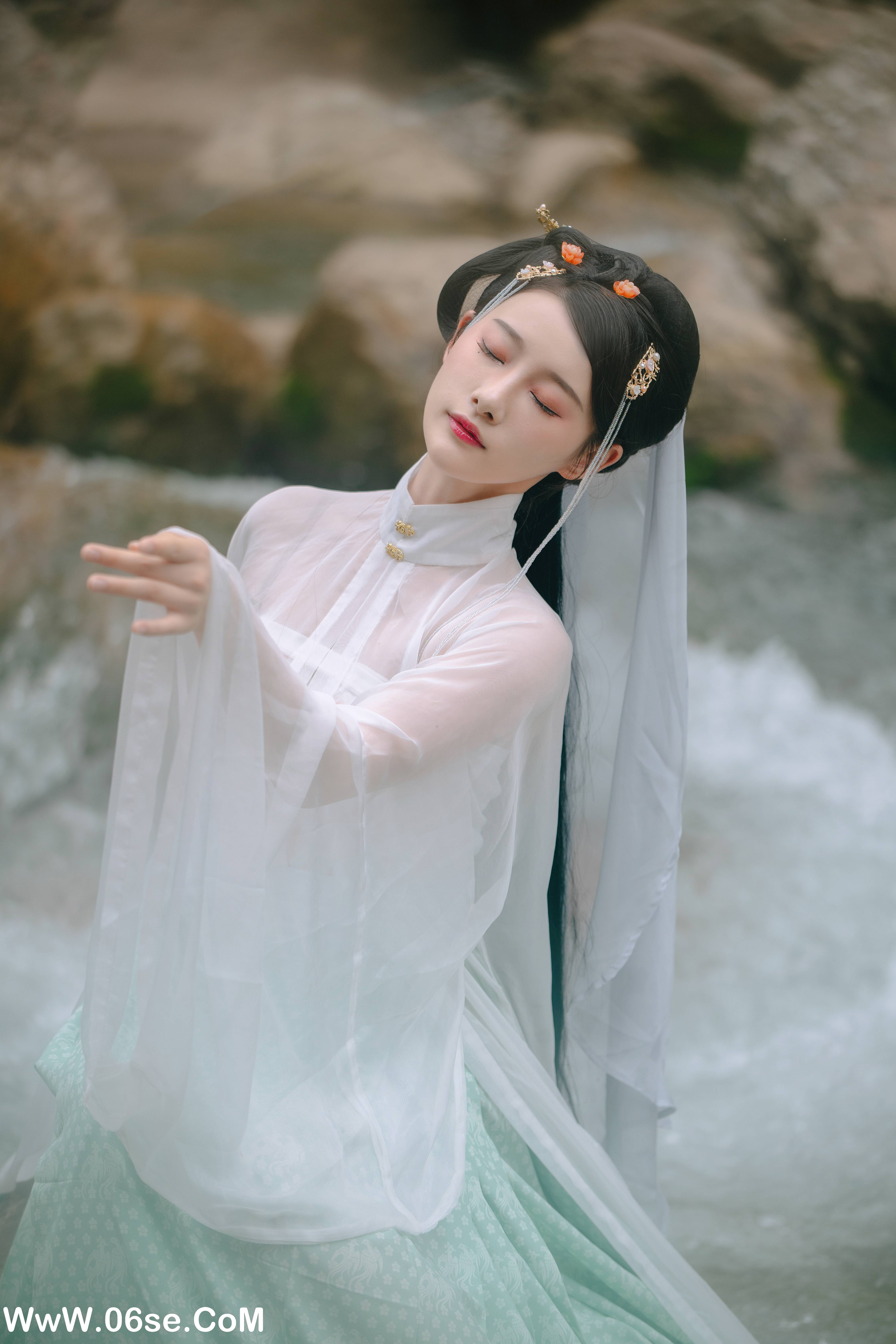 图片[21]-[YITUYU艺图语]2022.05.22 清歌 -芝月-[23P-313.99 MB]-六色网