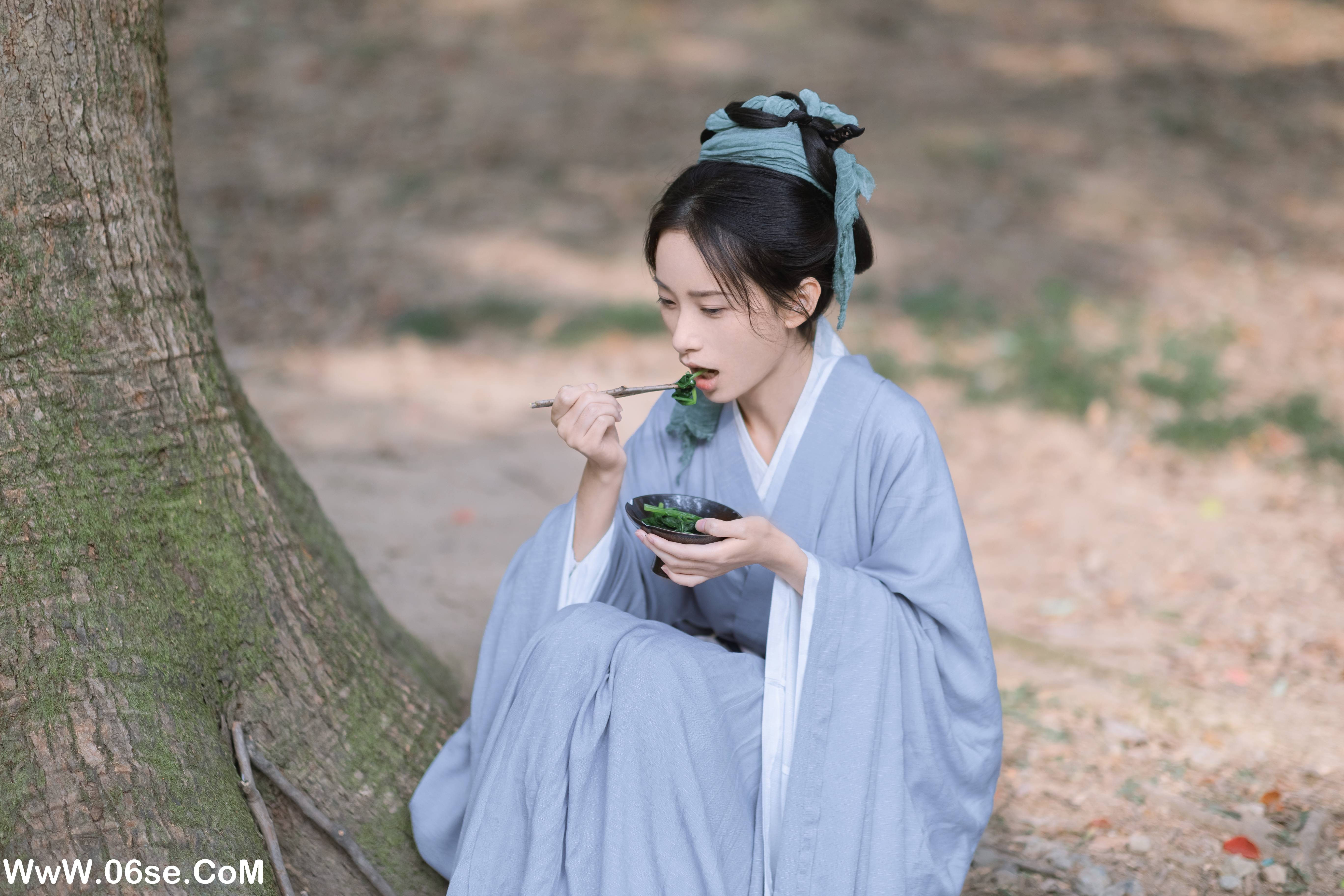 图片[15]-[YITUYU艺图语]2022.11.25 王宝钏挖野菜 眸小妖[28+1P／262MB]-六色网