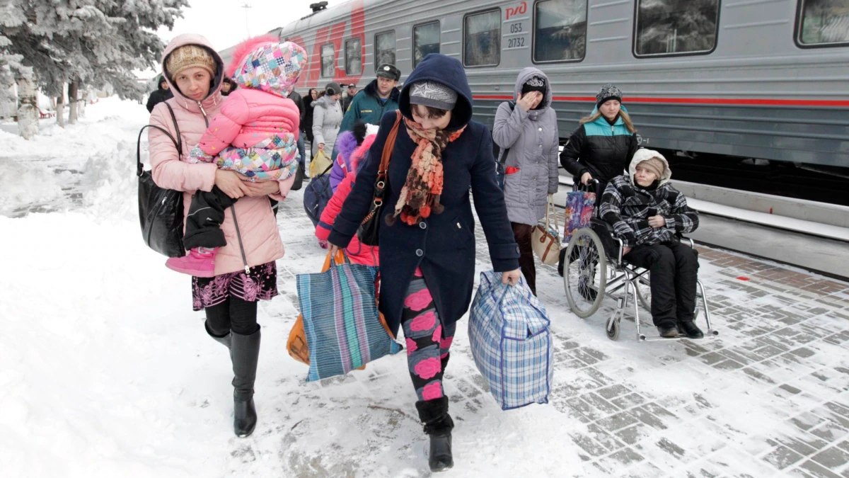 Более 7 тыс беженцев из Донбасса и Украины прибудет на Дальний Восток