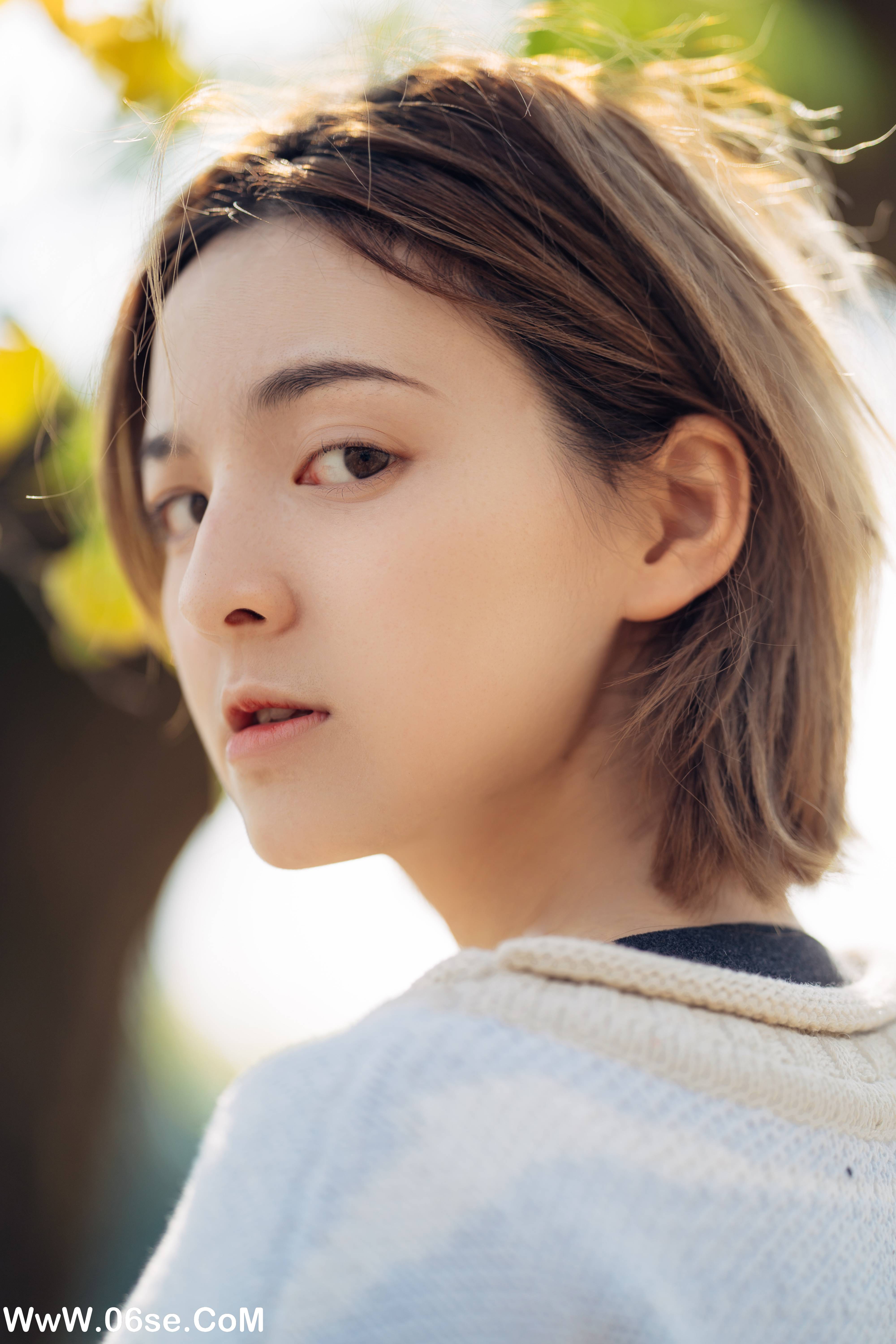 图片[24]-[YITUYU艺图语]2022.01.25 暖冬银杏，18岁的素颜女孩 dudu[34+1P／200MB]-六色网