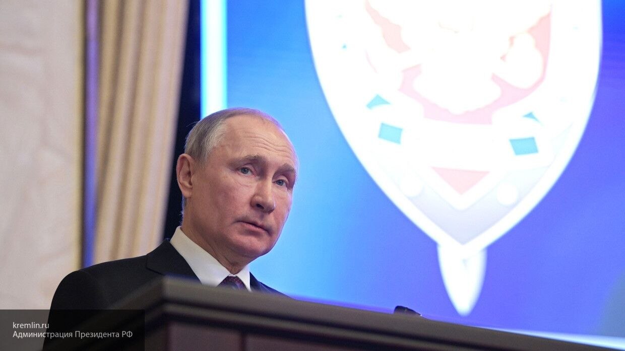 Путин поручил Генпрокуратуре следить за ценами на продукты