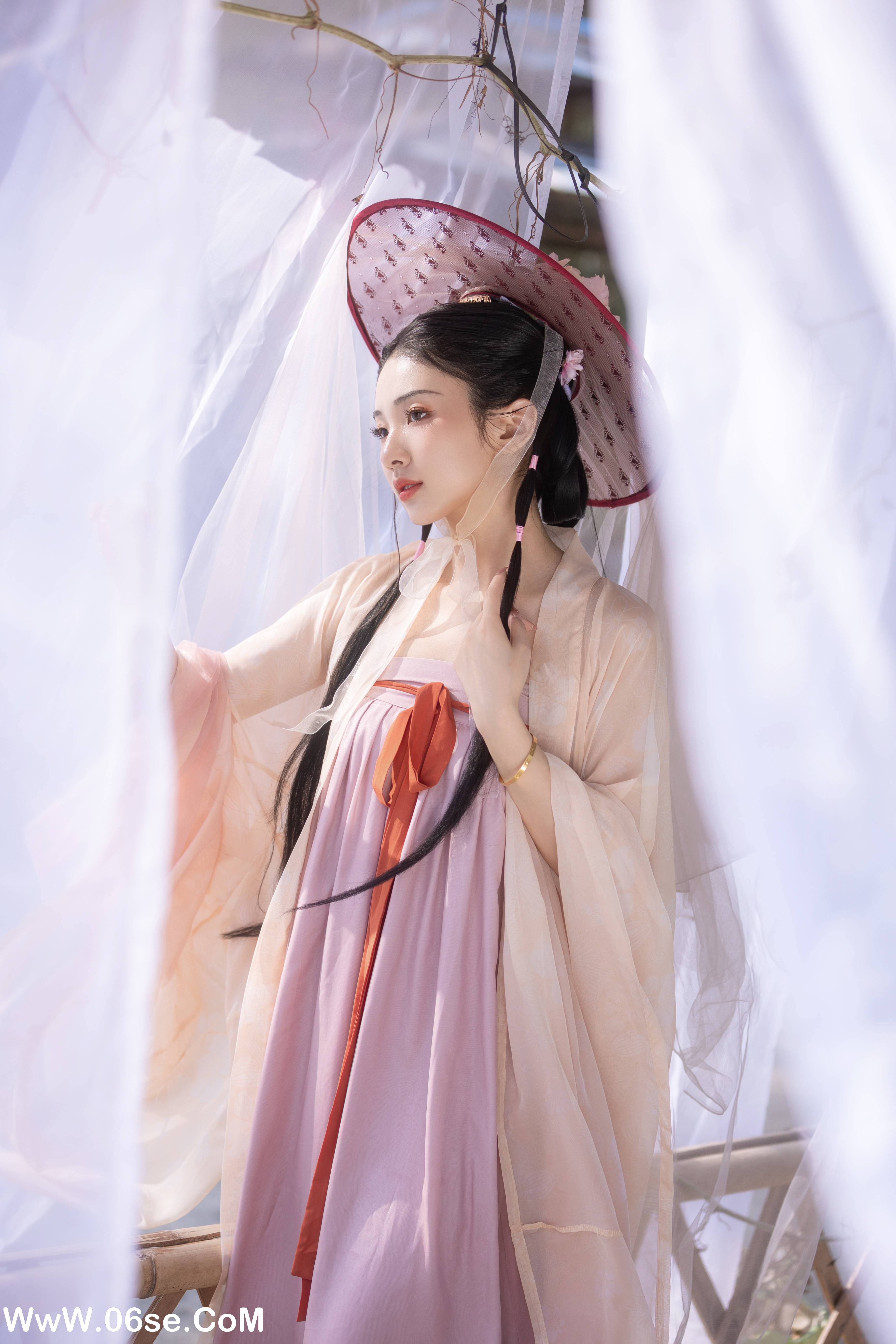图片[19]-[YITUYU艺图语]2022.12.28 若梦 崴一下[26+1P／230MB]-六色网