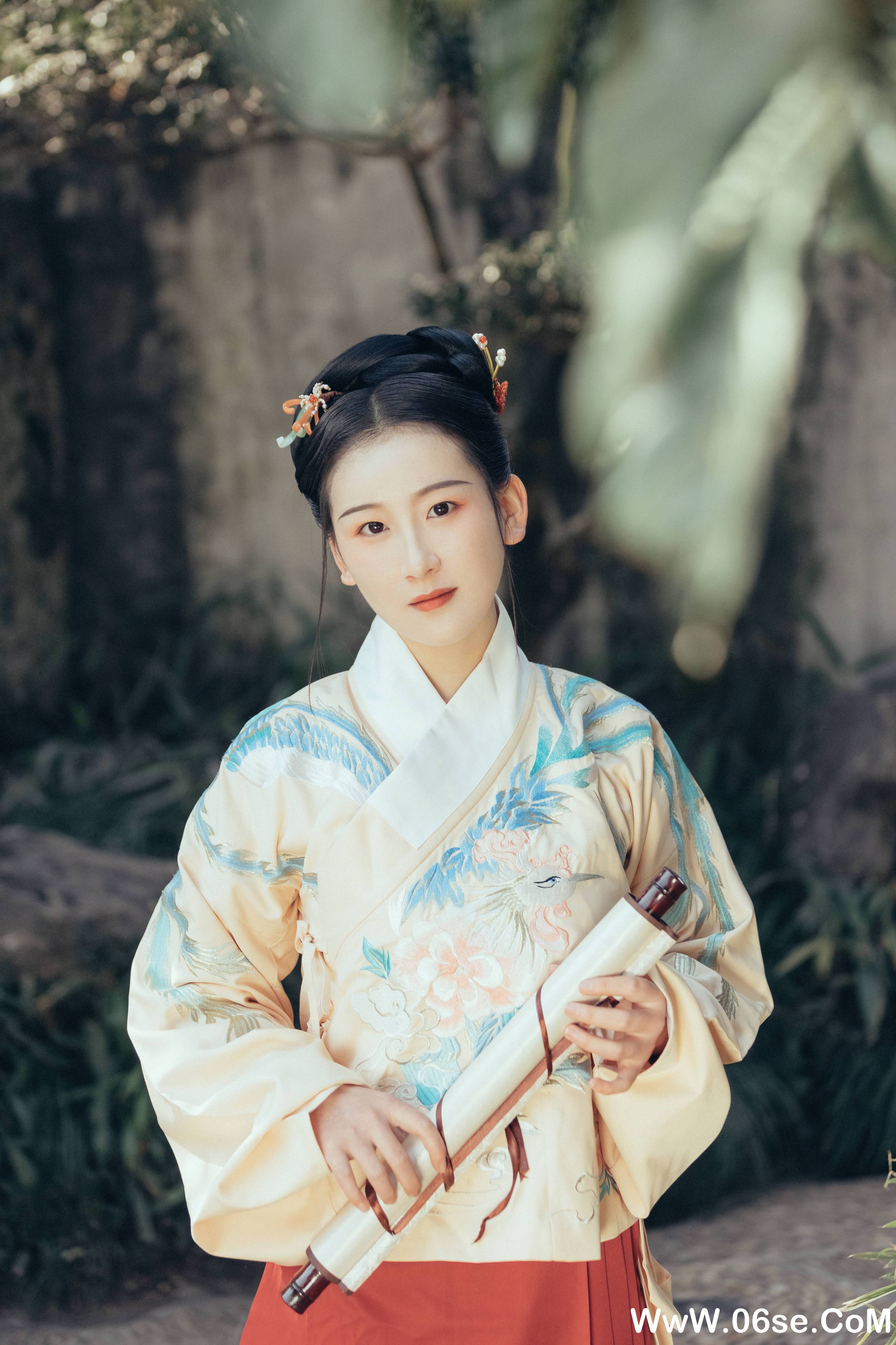 图片[12]-[YITUYU艺图语]2021.10.20 春词 淡蓝色忧伤静流淌[24+1P／313MB]-六色网