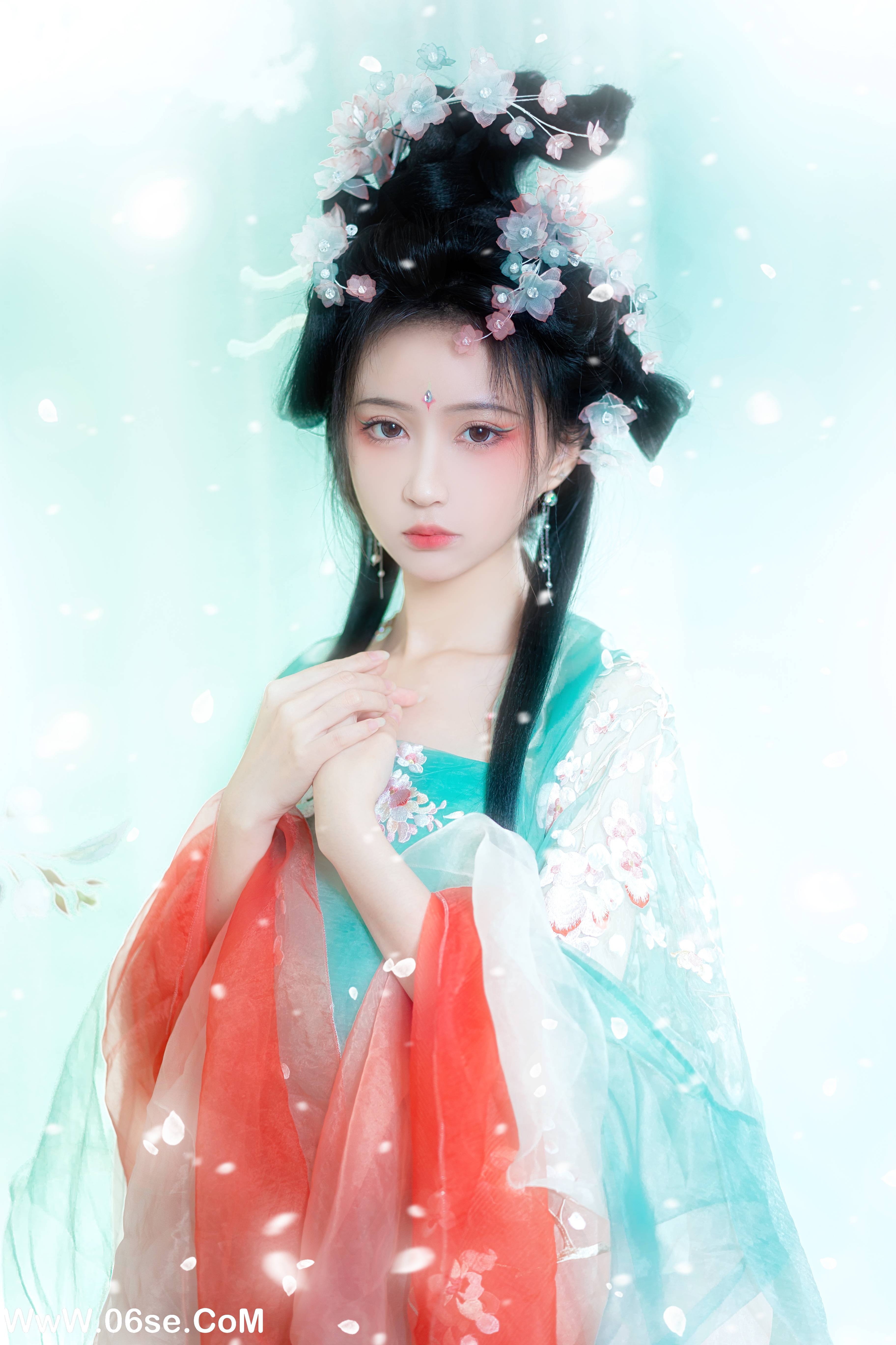 图片[27]-[YITUYU艺图语]2022.12.26 绿梅 -绮罗生的小苏苏-[27+1P／189MB]-六色网