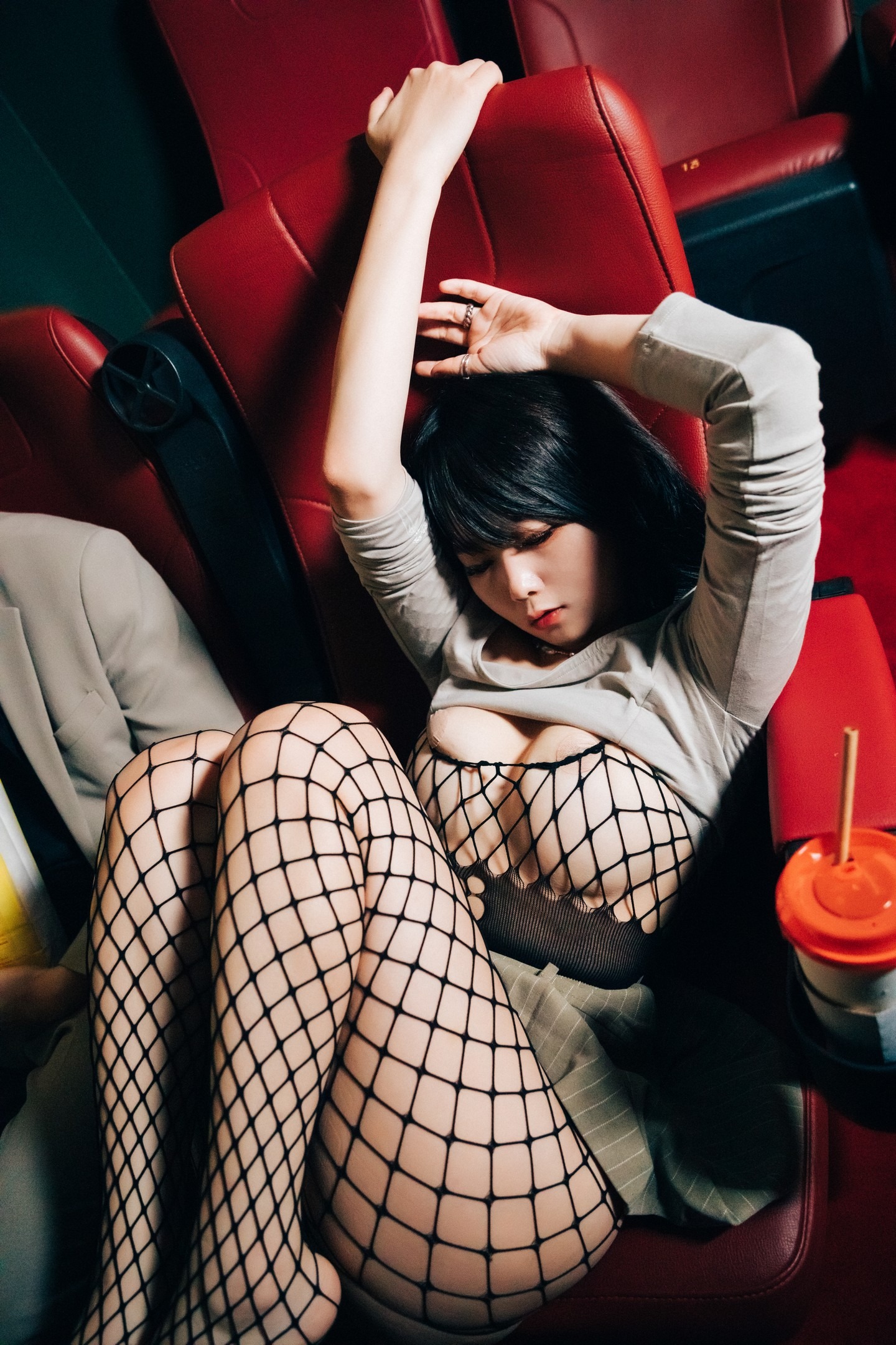 [LOOZY] Zia - xxx in the theater S.Ver 84