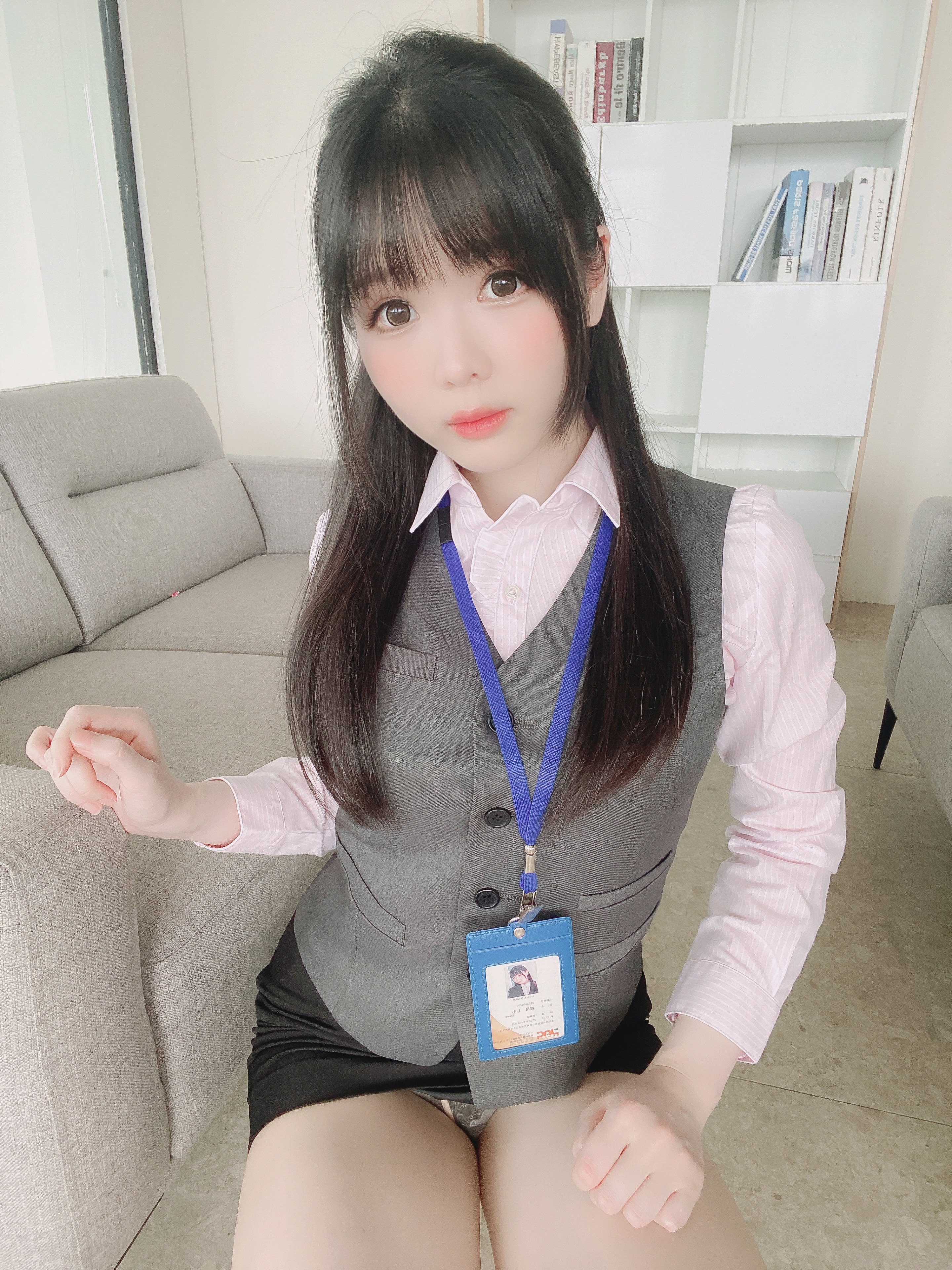 2022-08-25 新入社員しもちゃん [24P-193.12MB] 12