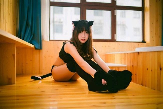 猫九酱-各式COS制服诱惑私拍[44P8GIF] 35