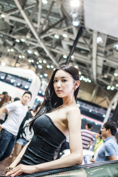 [Image: e81879e9d99a8061deb44.jpg]
