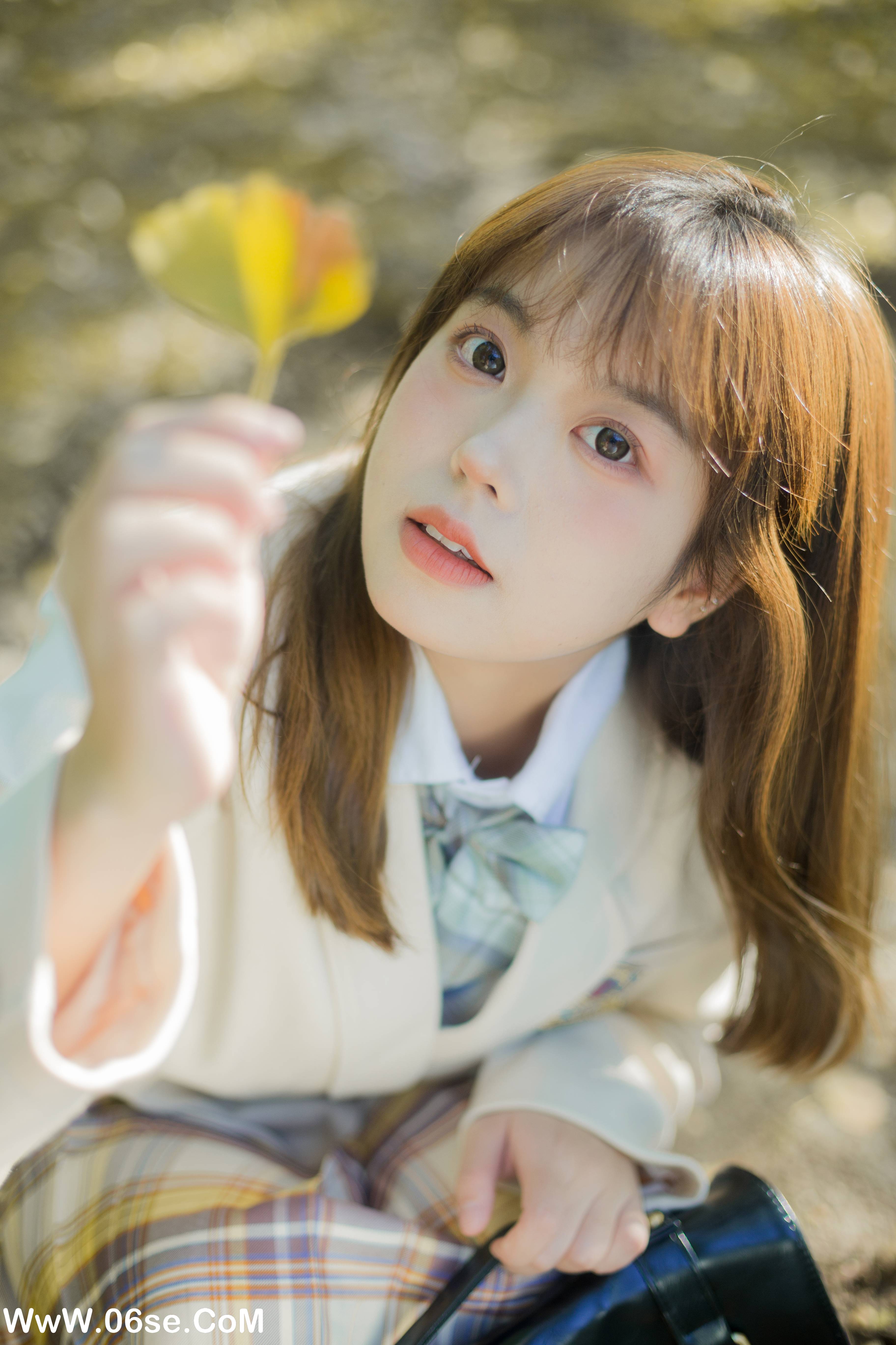 图片[22]-[YITUYU艺图语]2022.11.21 奶油味的秋 哈吉麻花[37+1P／355MB]-六色网